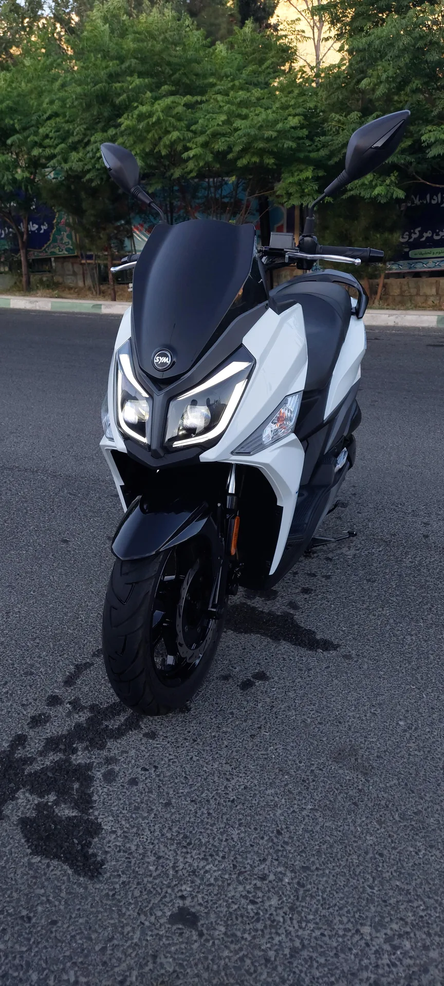 اس وای ام  گلکسی J 200 2