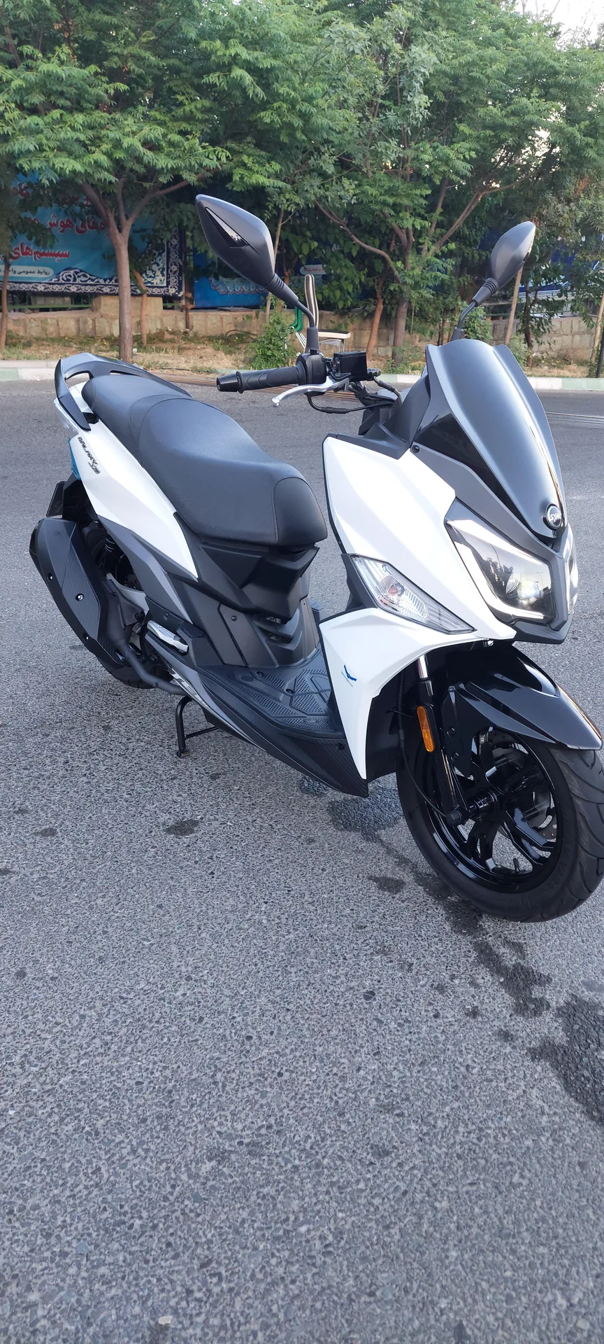 اس وای ام  گلکسی J 200 3