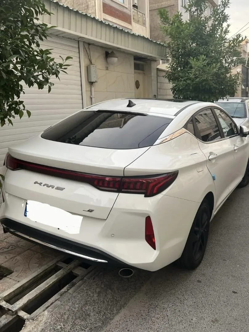 کی ام سی  J7 2