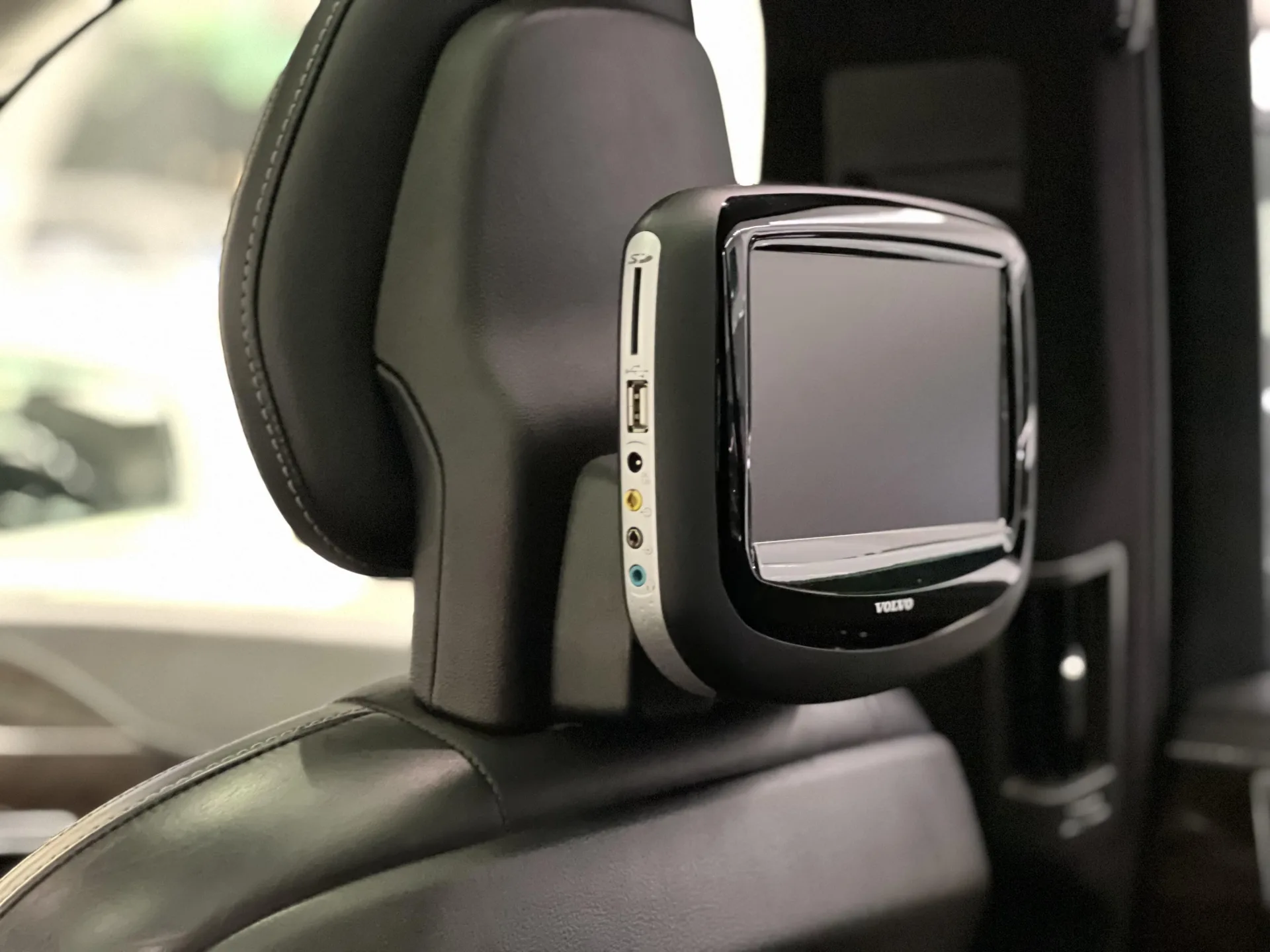 ولوو  XC90 12