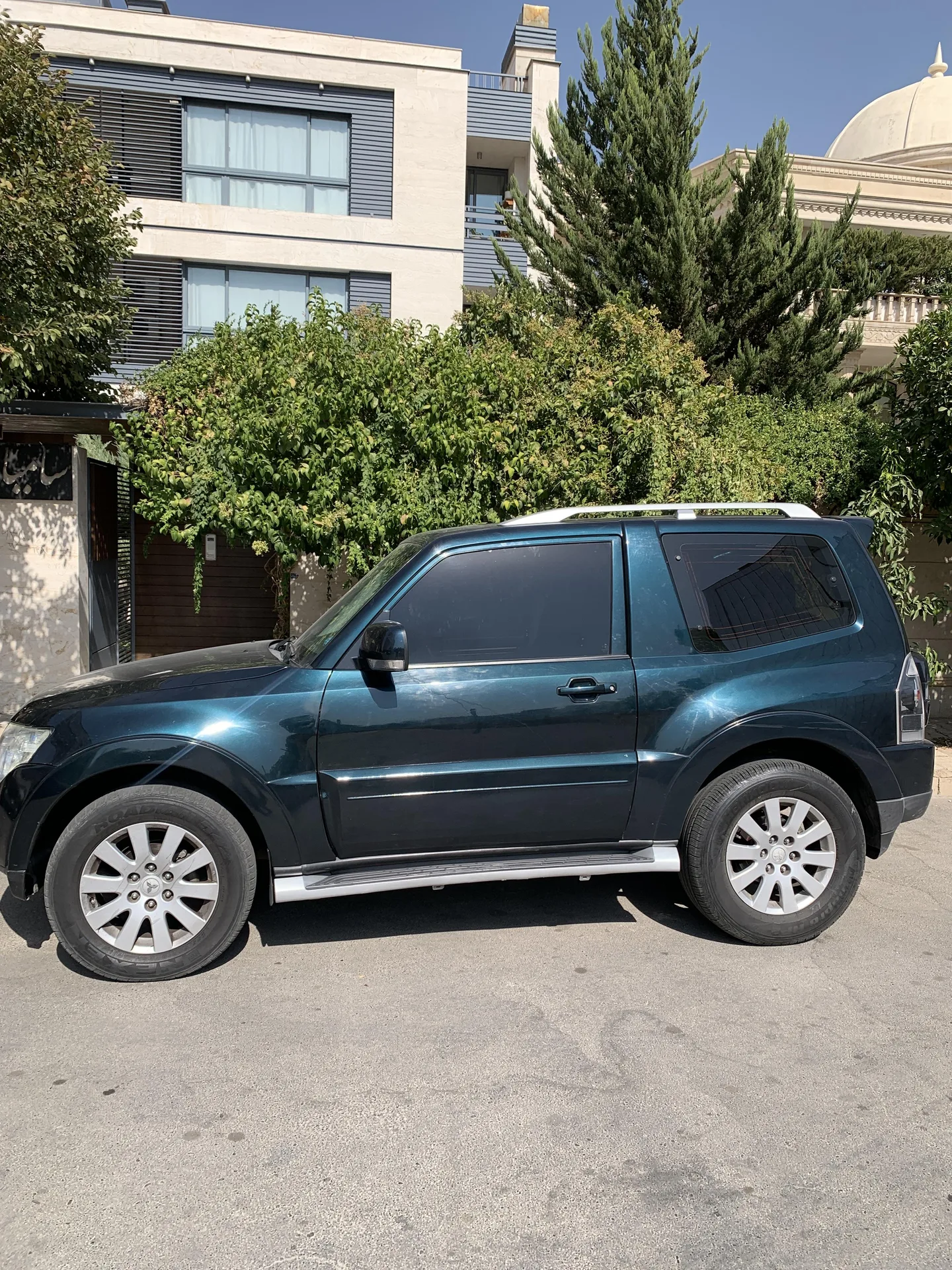 میتسوبیشی پاجرو دو در