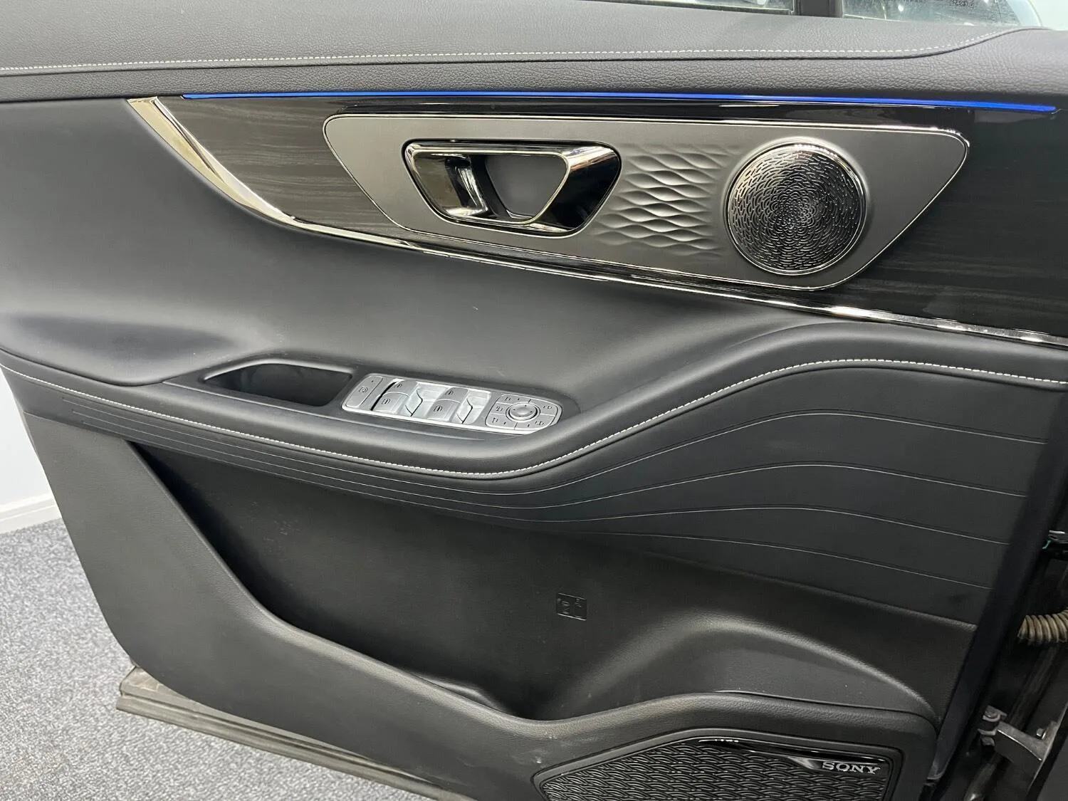 فونیکس  FX EV 3
