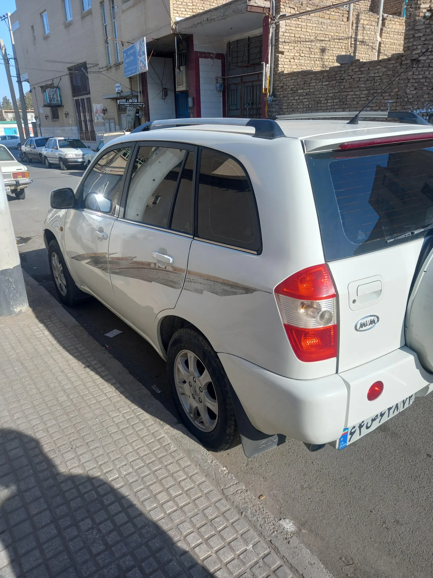ام وی ام  X33 2
