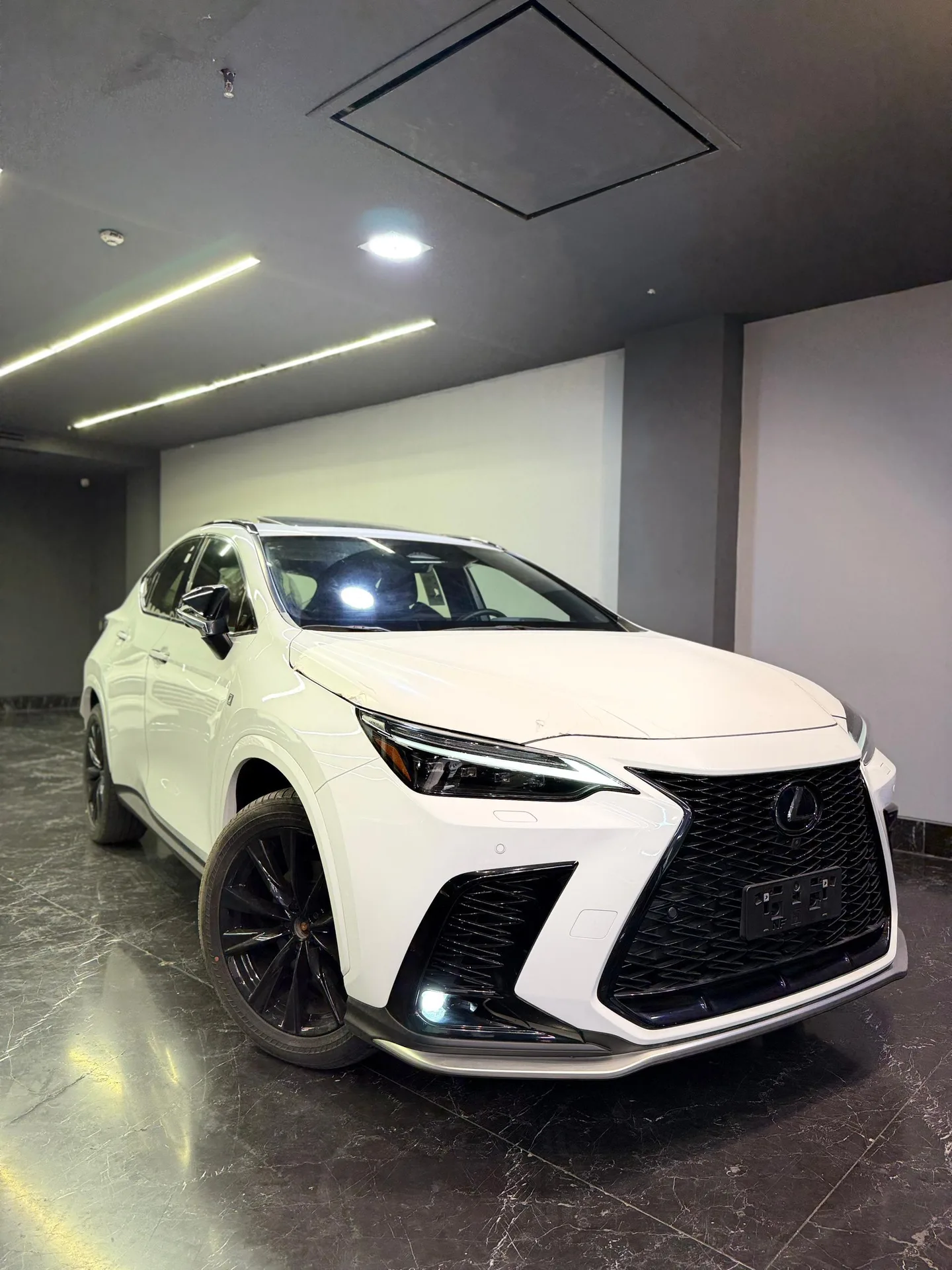 لکسوس  NX 2