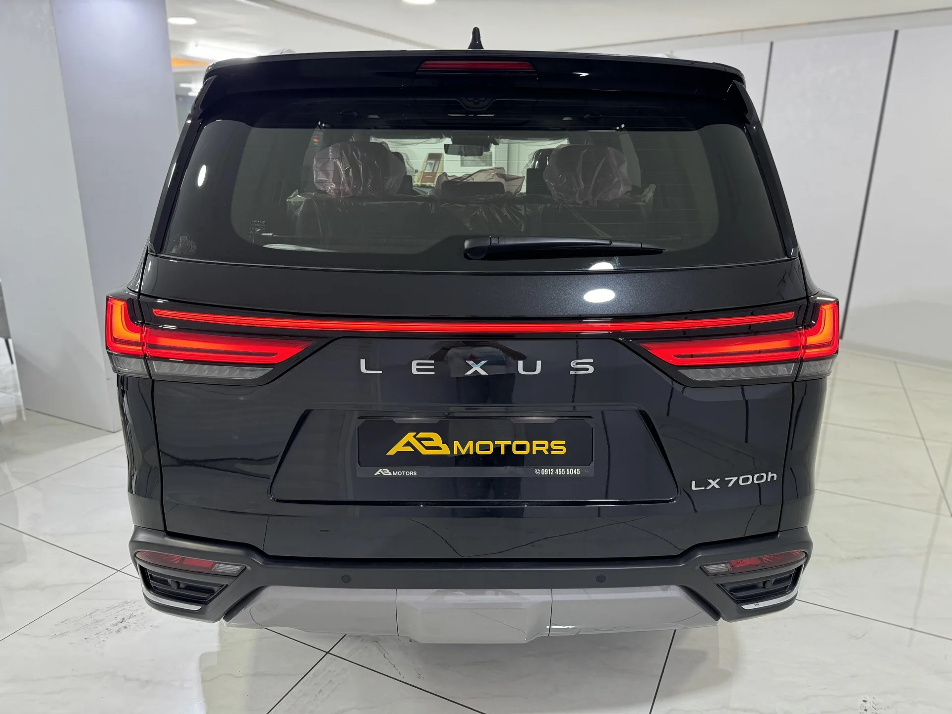 لکسوس  LX 3
