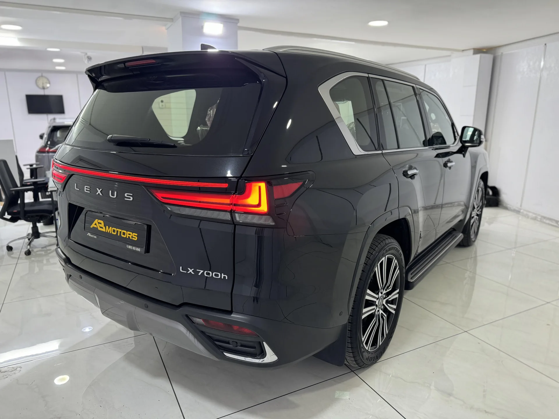 لکسوس  LX 5