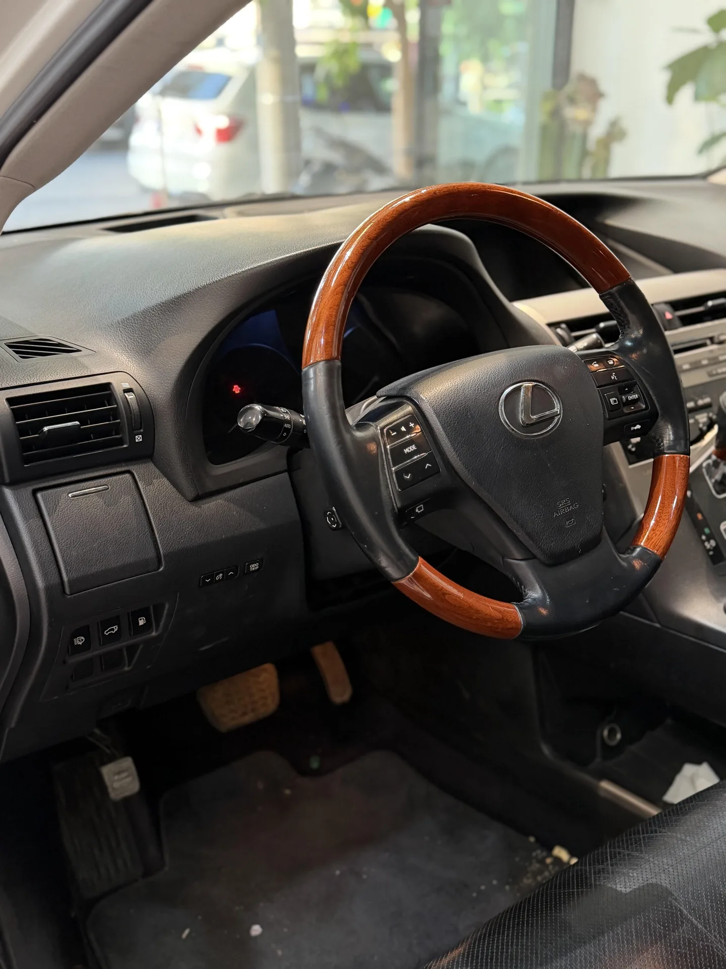 لکسوس  RX 4
