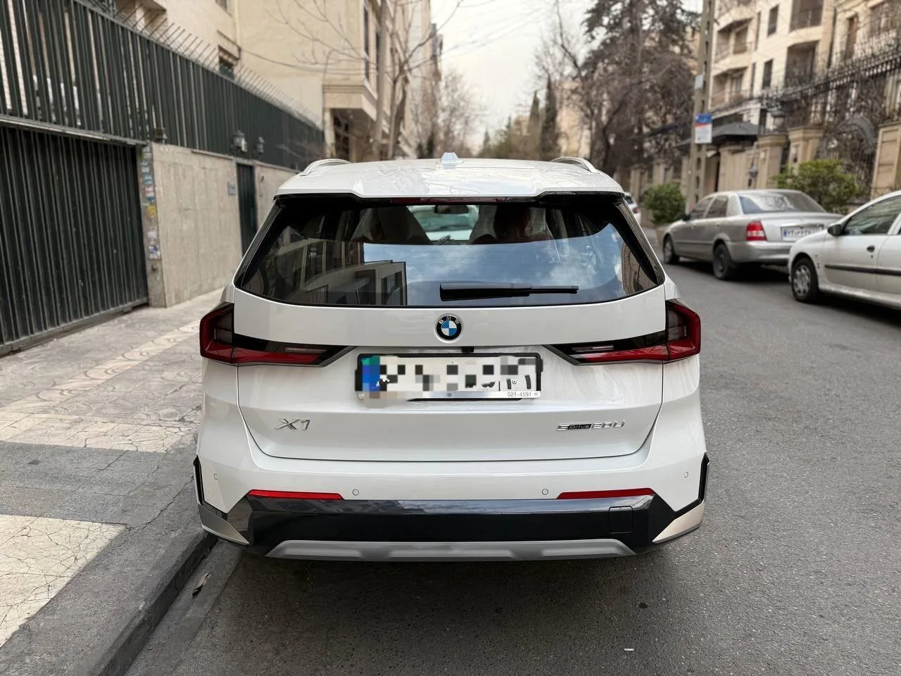 ب ام و  X1 4