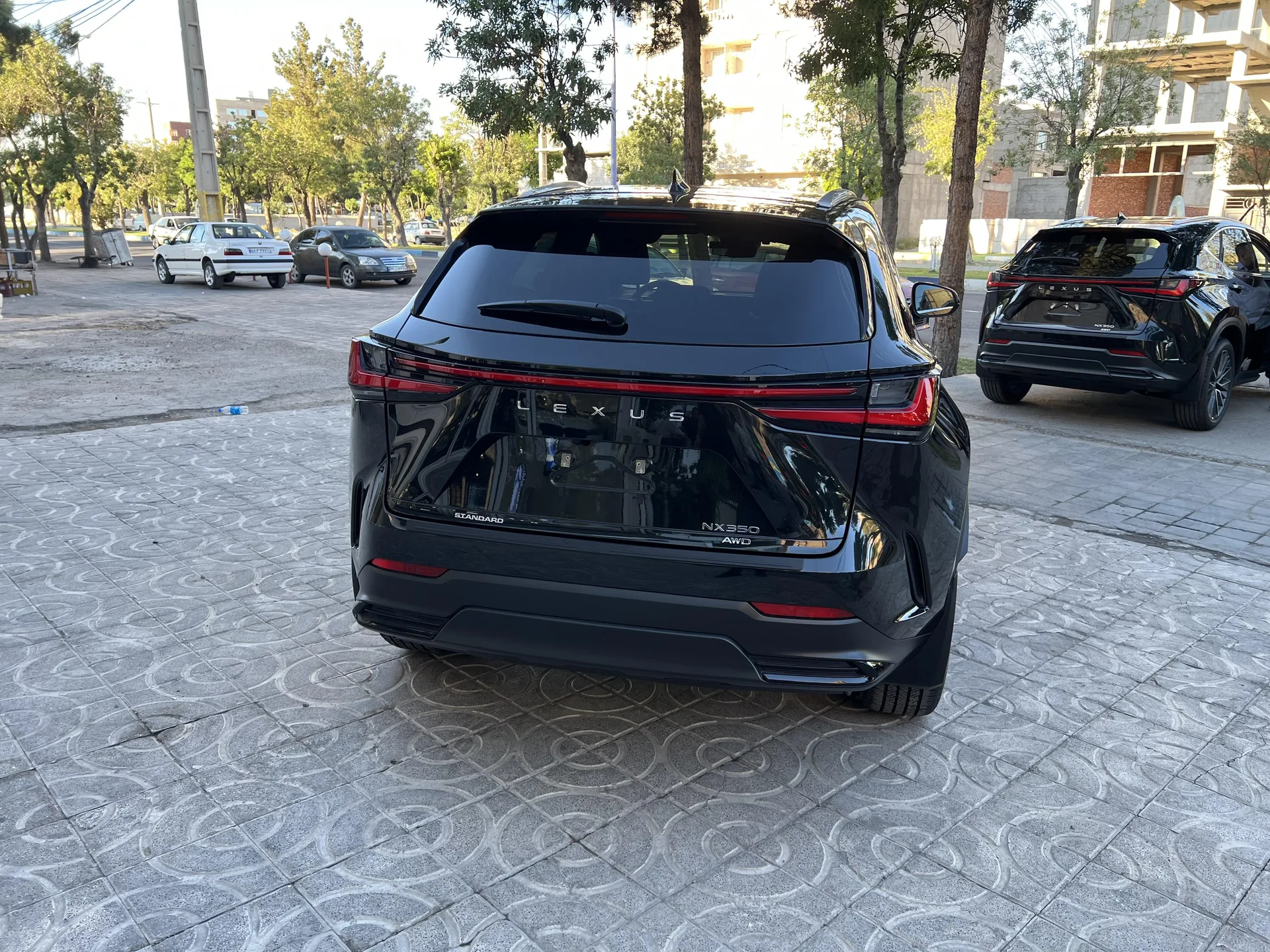 لکسوس  NX 5
