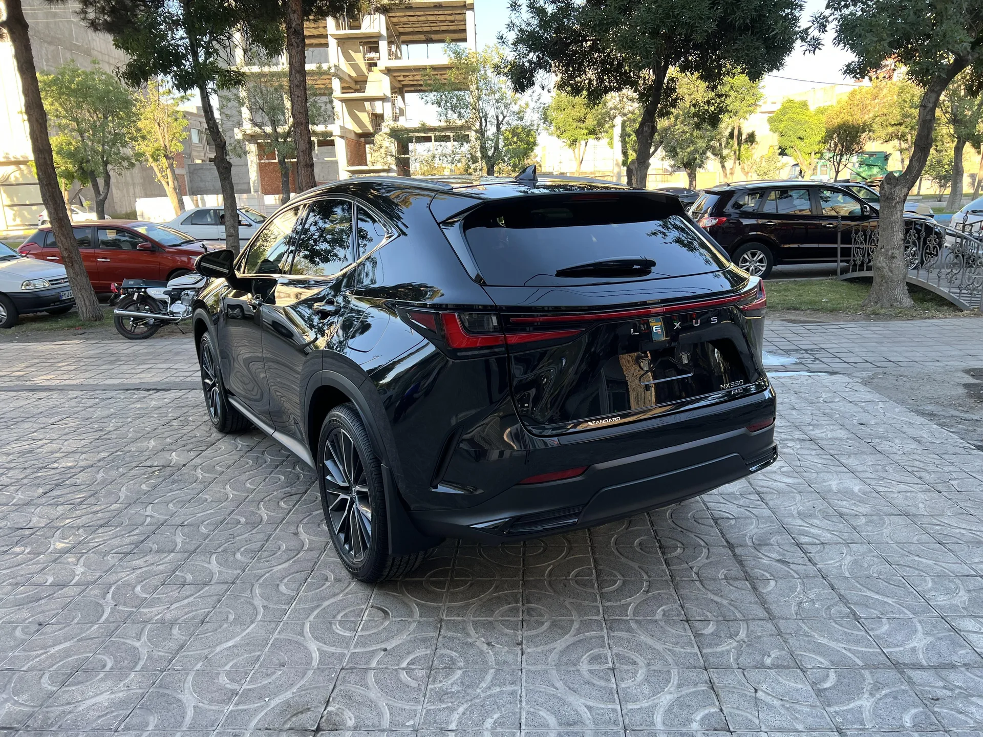 لکسوس  NX 8