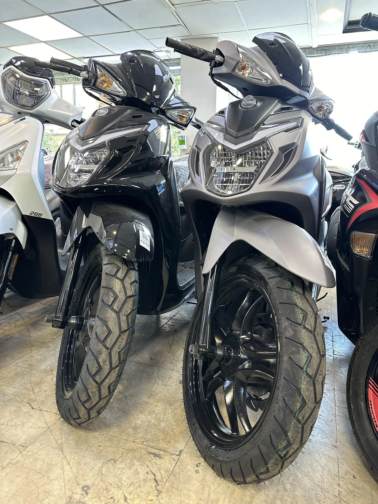 اس وای ام گلکسی SR 200