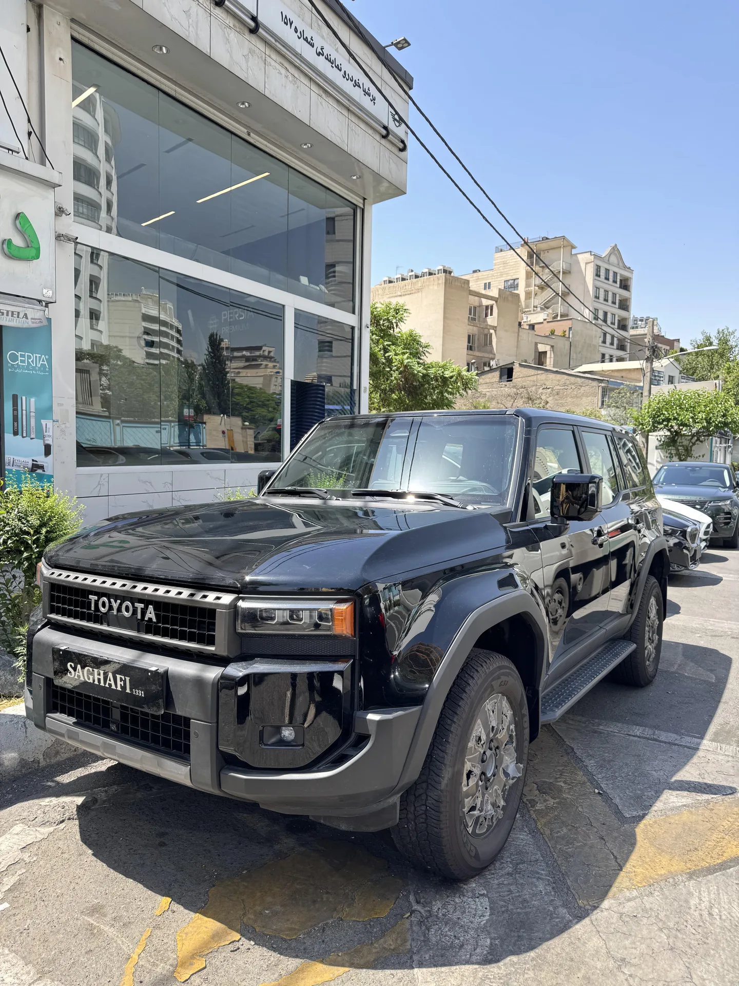 تویوتا  پرادو  چهار در 2