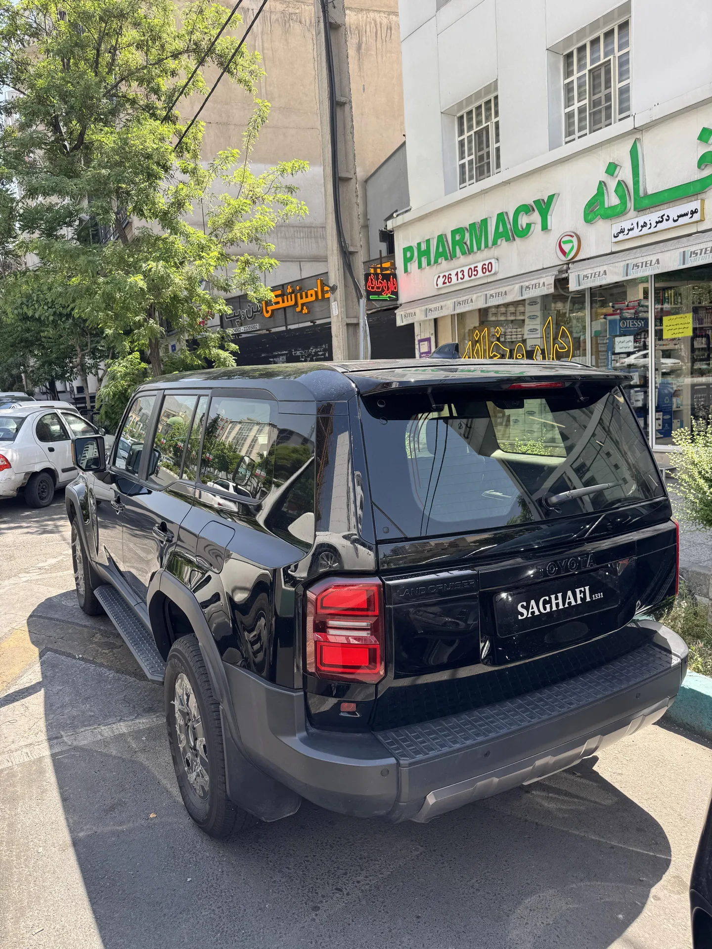 تویوتا  پرادو  چهار در 3