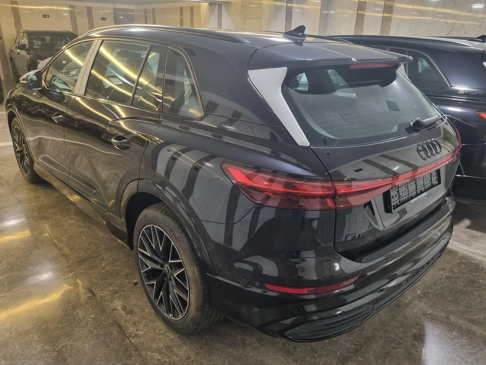 آئودی  Q5 e-tron 3
