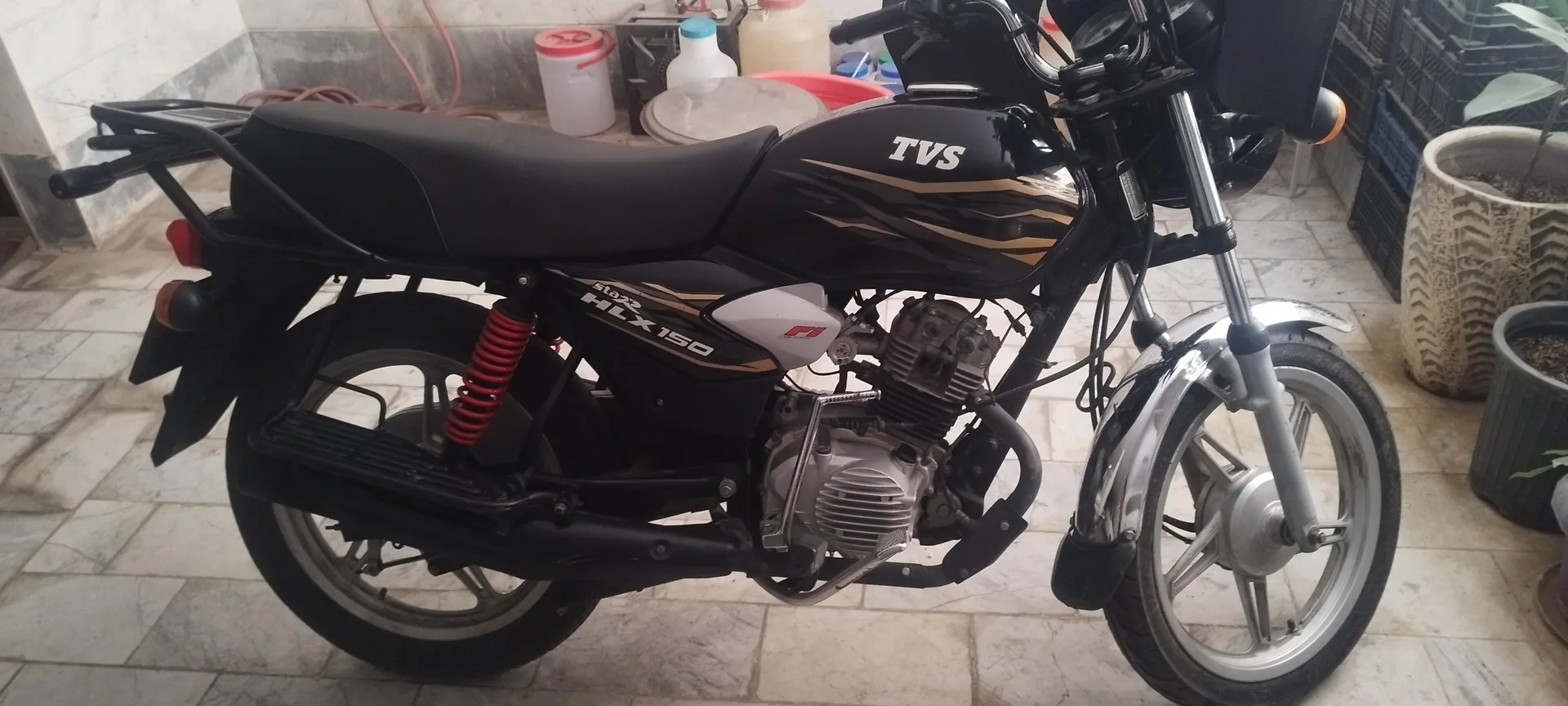تی وی اس استار HLX 150