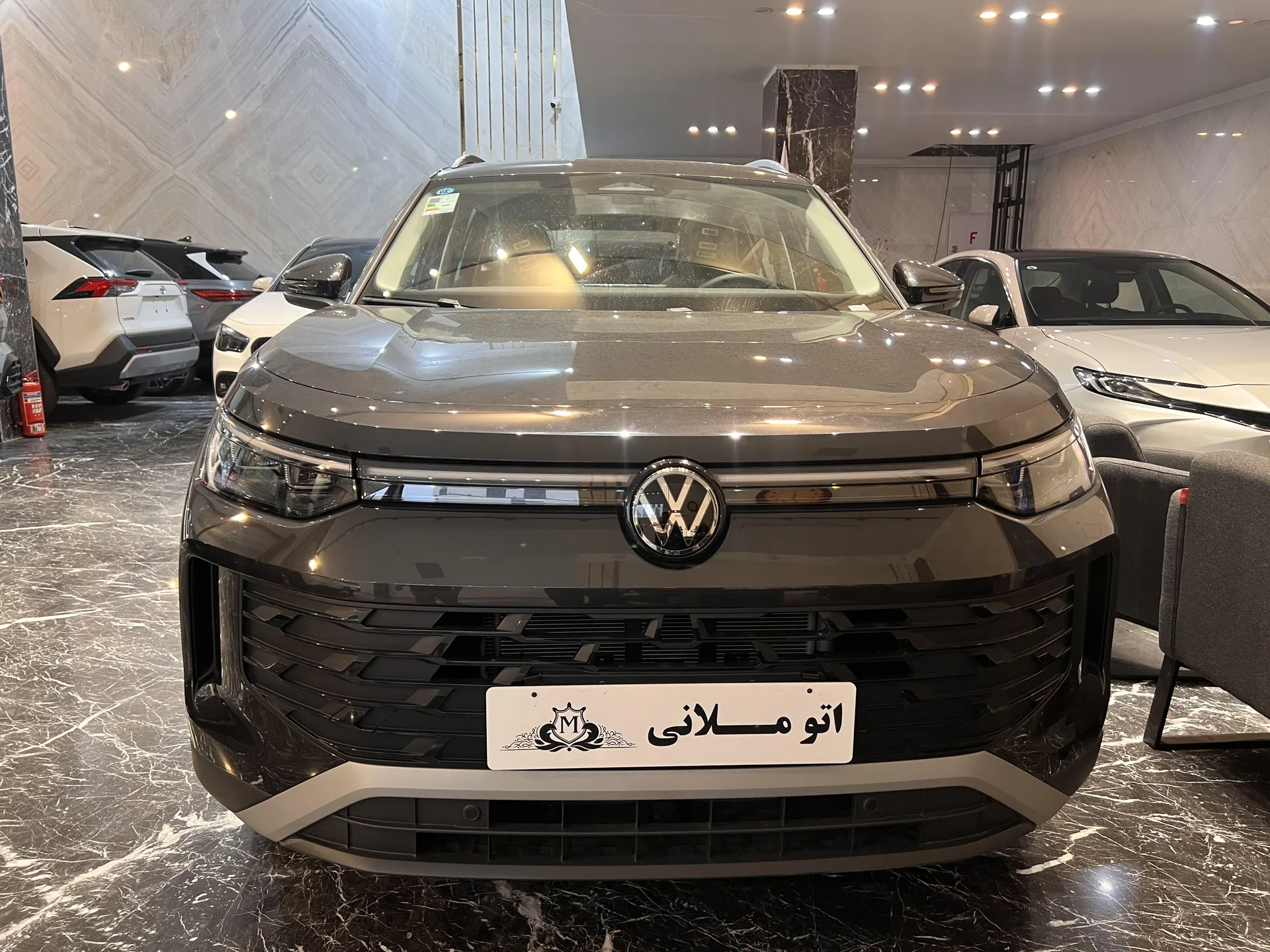 فولکس تایرون L