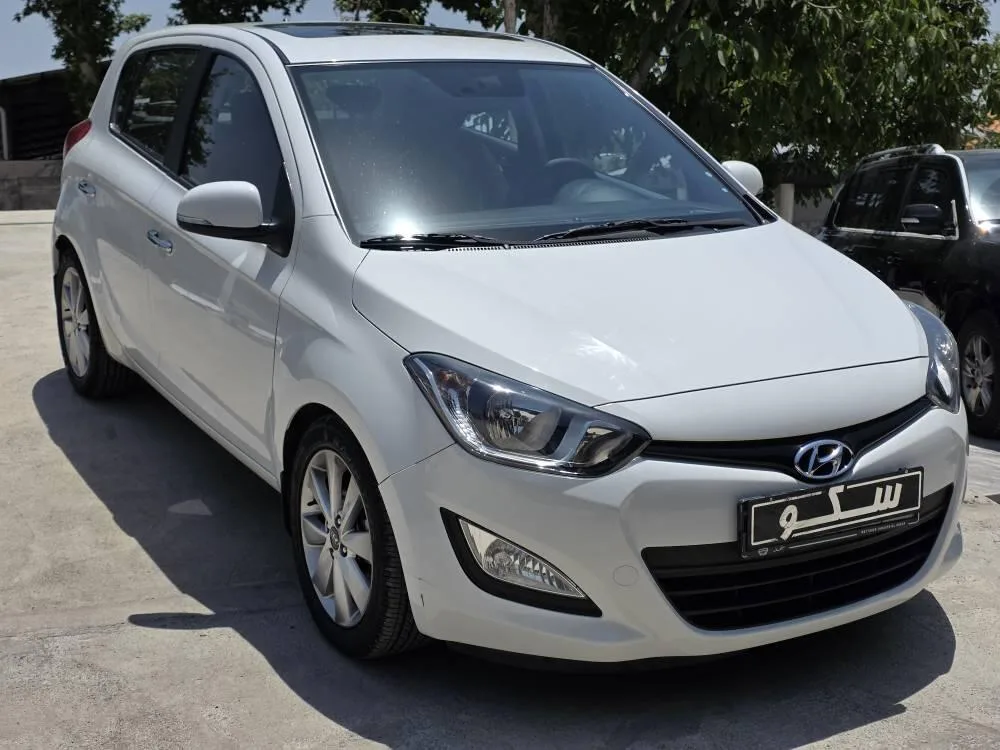 هیوندای i20