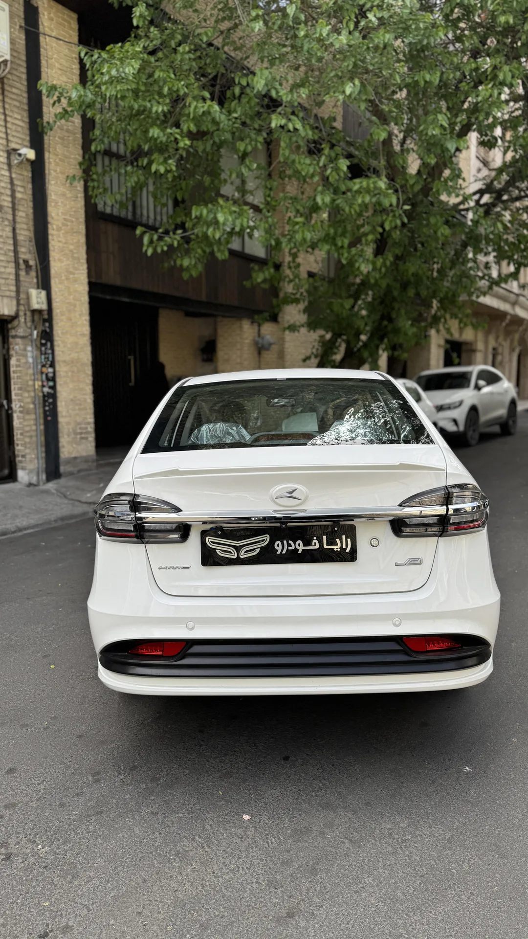کی ام سی  ایگل 4