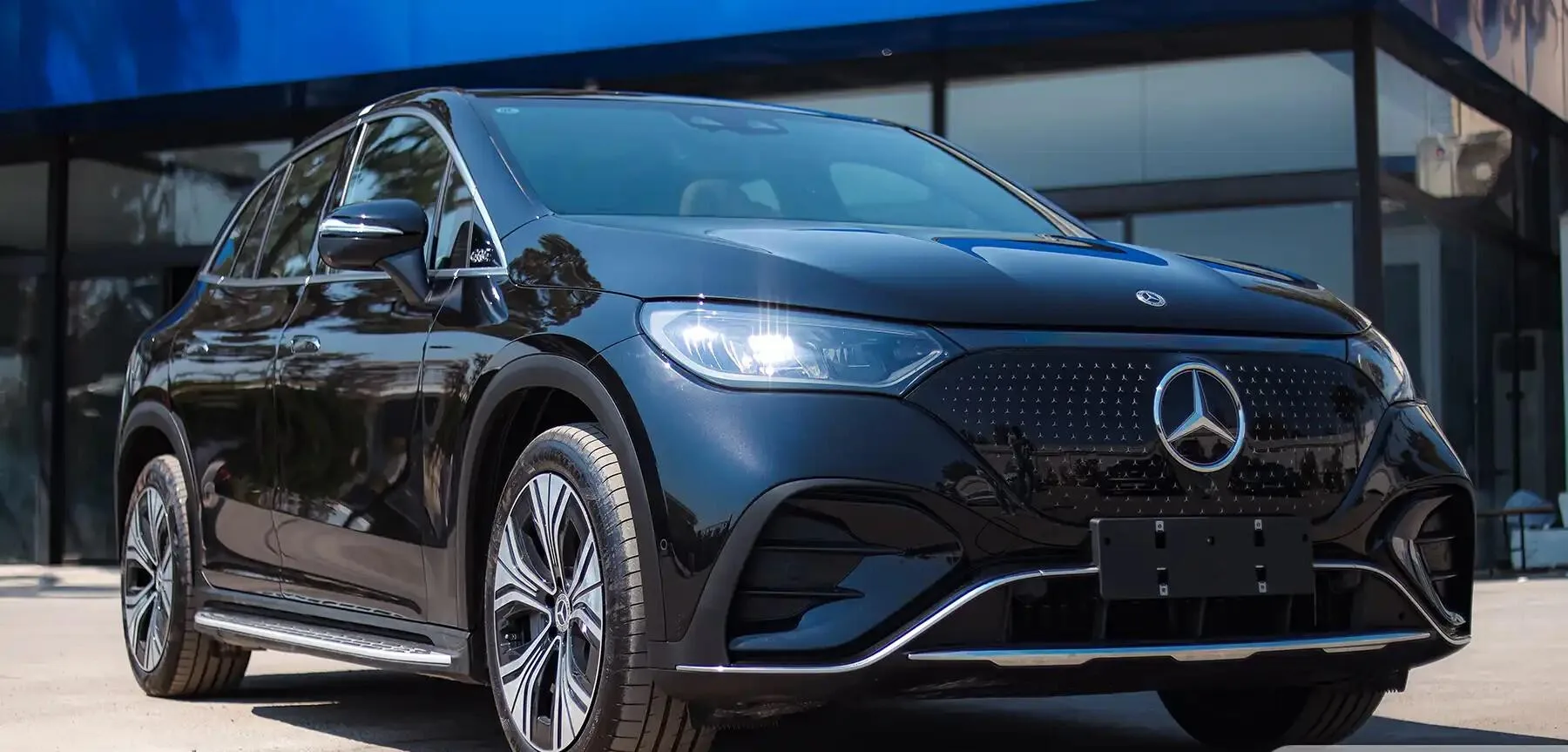 بنز  EQE SUV 2