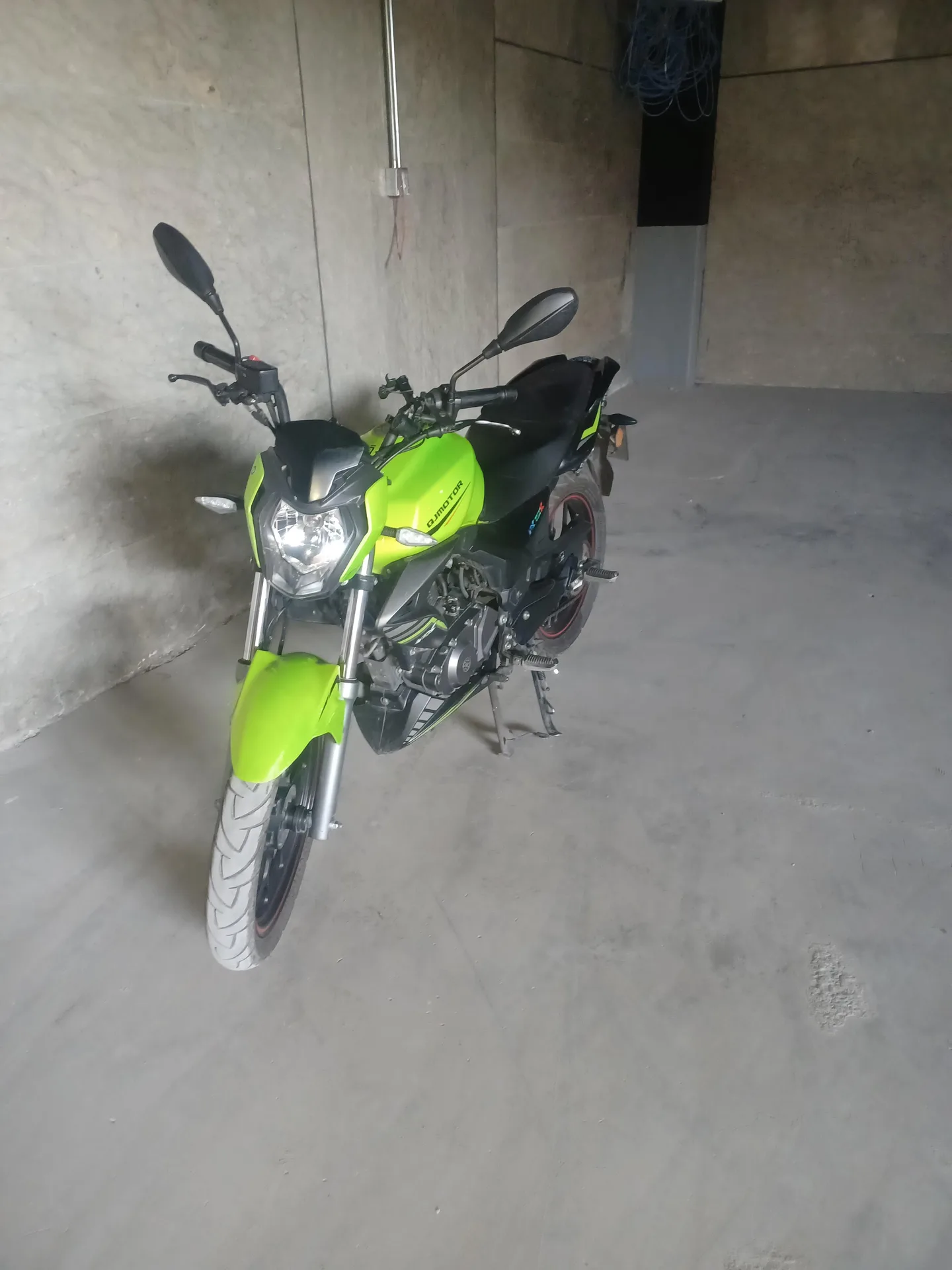 کیو جی موتور NX 150