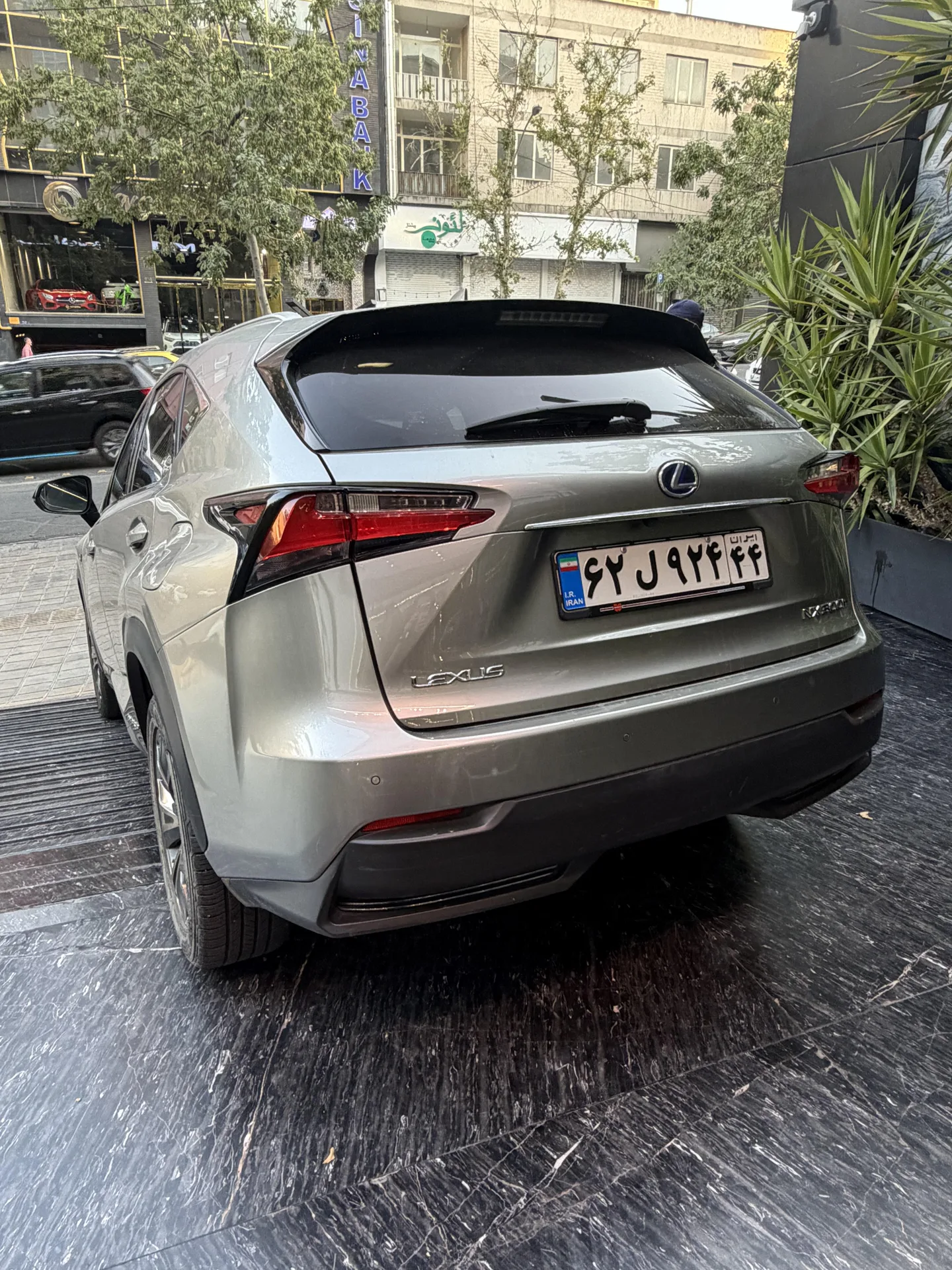 لکسوس  NX هیبرید 4