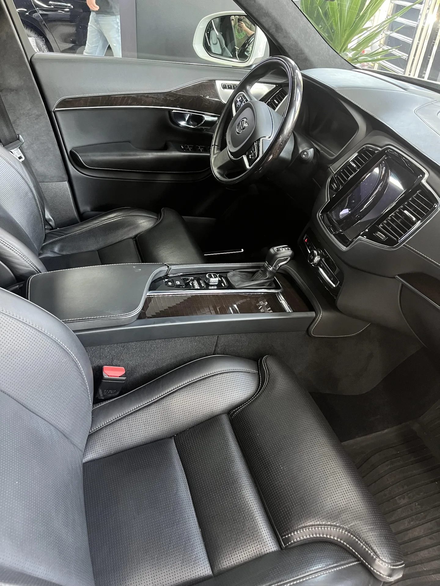 ولوو  XC90 3