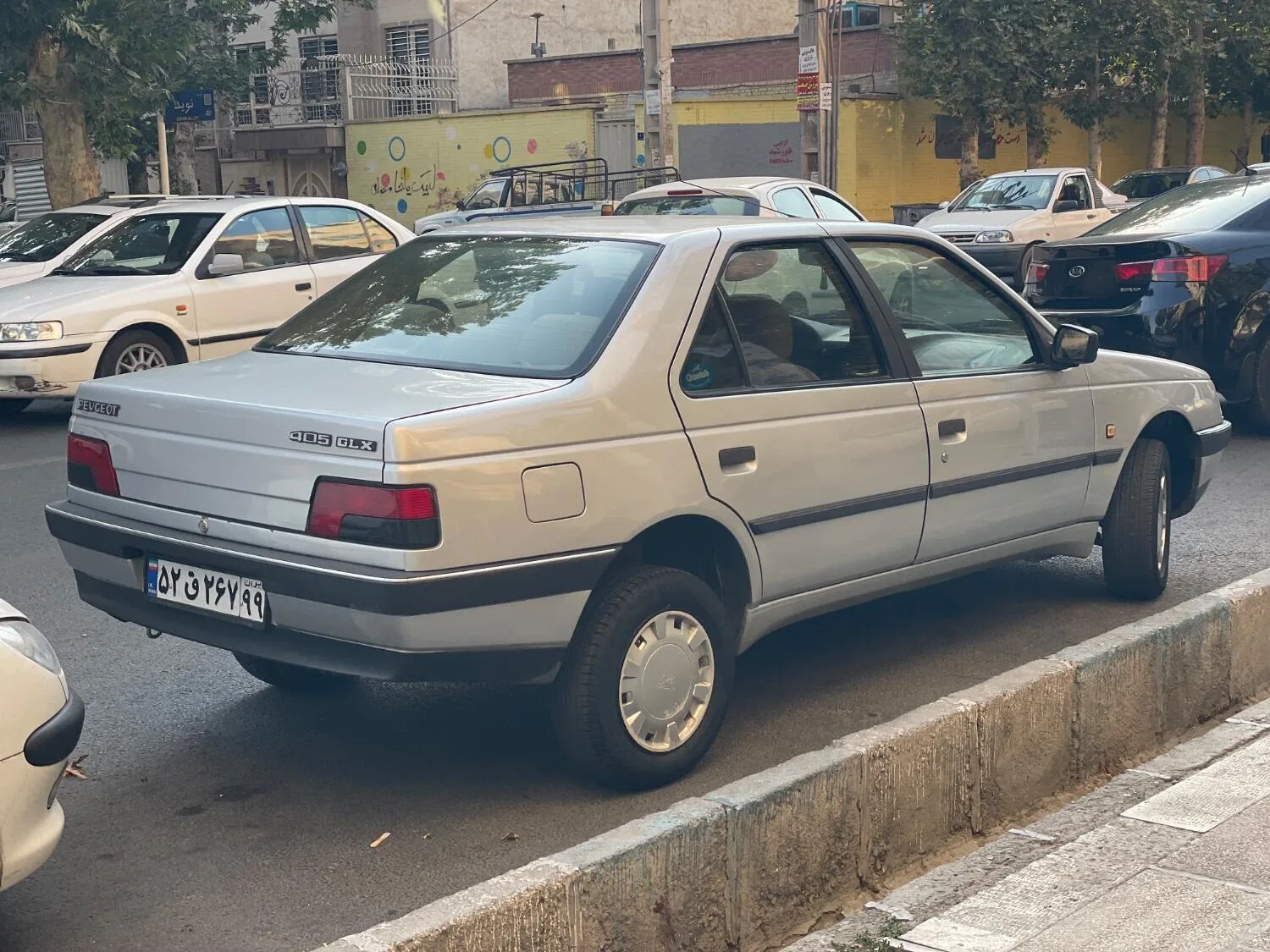 پژو 405