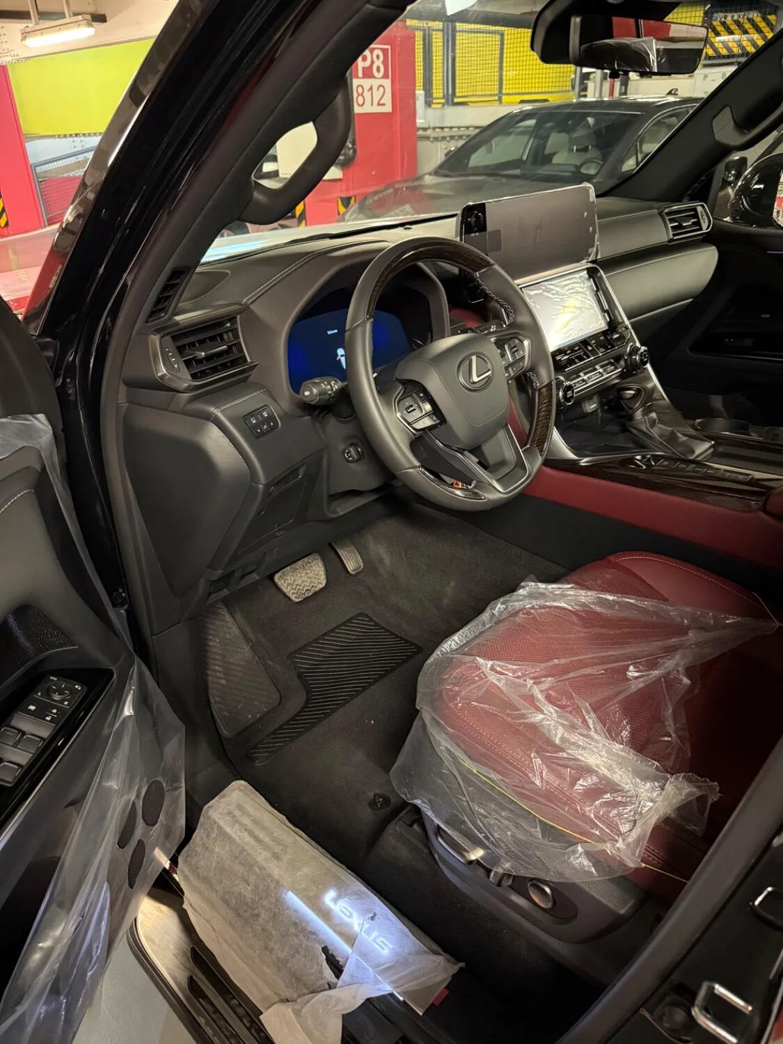 لکسوس  LX 6