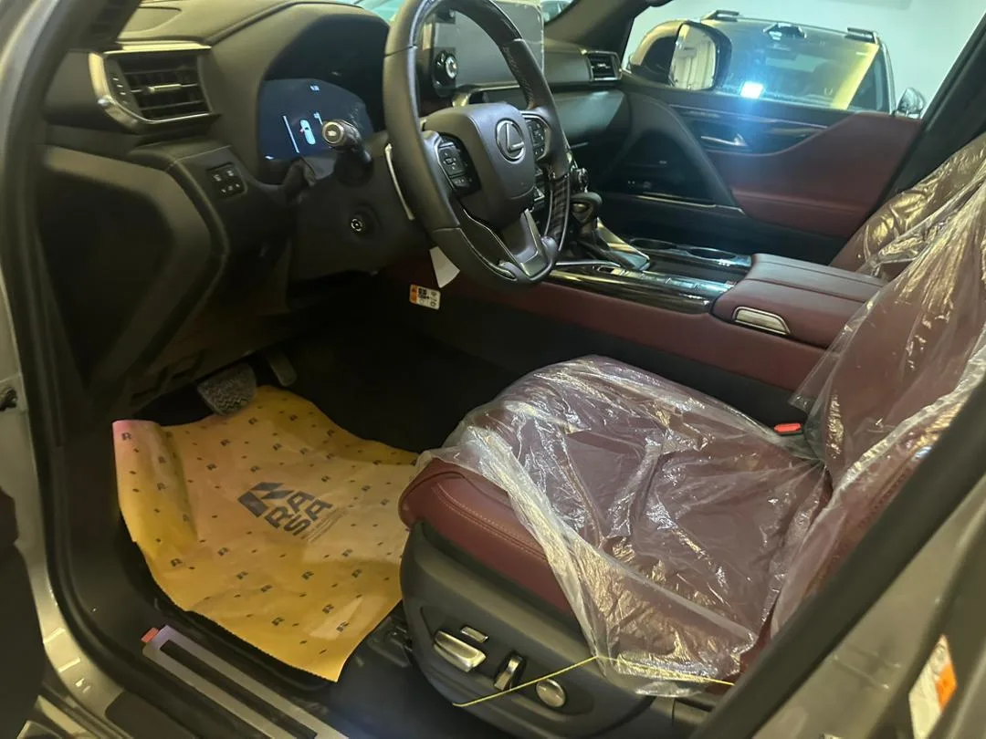 لکسوس  LX 3