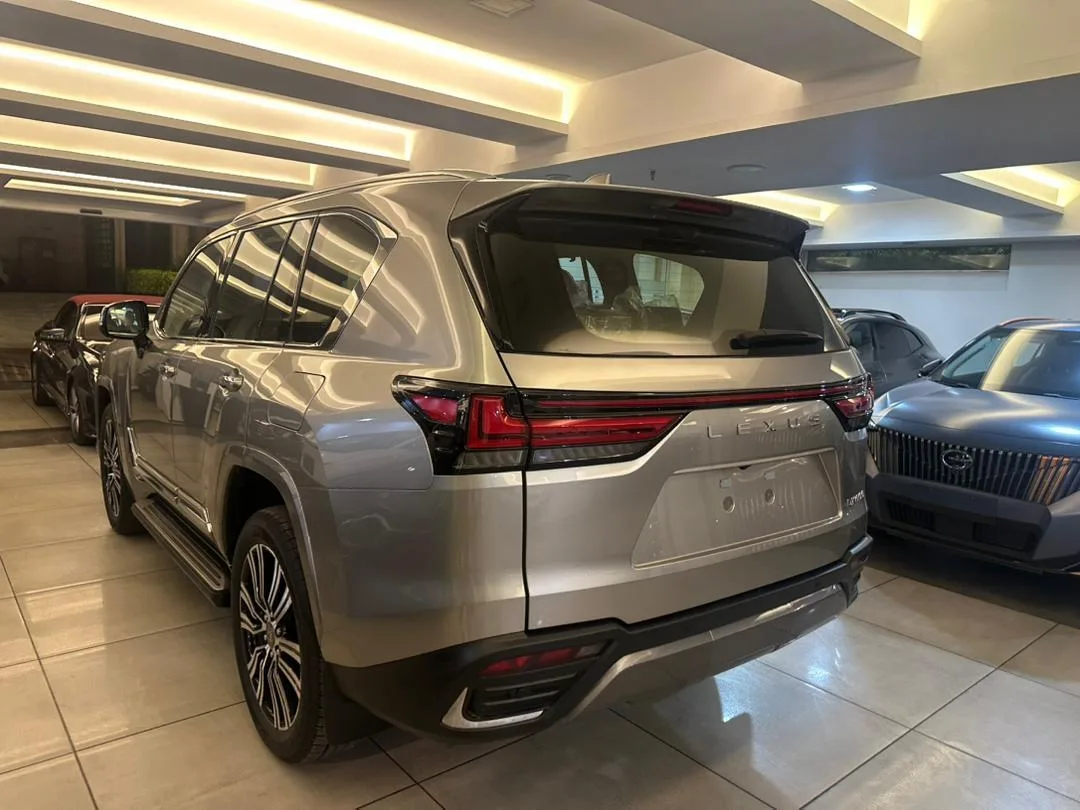 لکسوس  LX 11