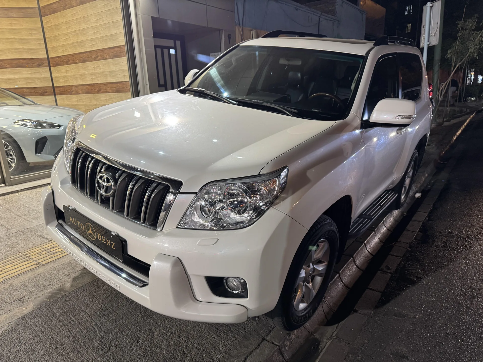 تویوتا  پرادو دو در 2