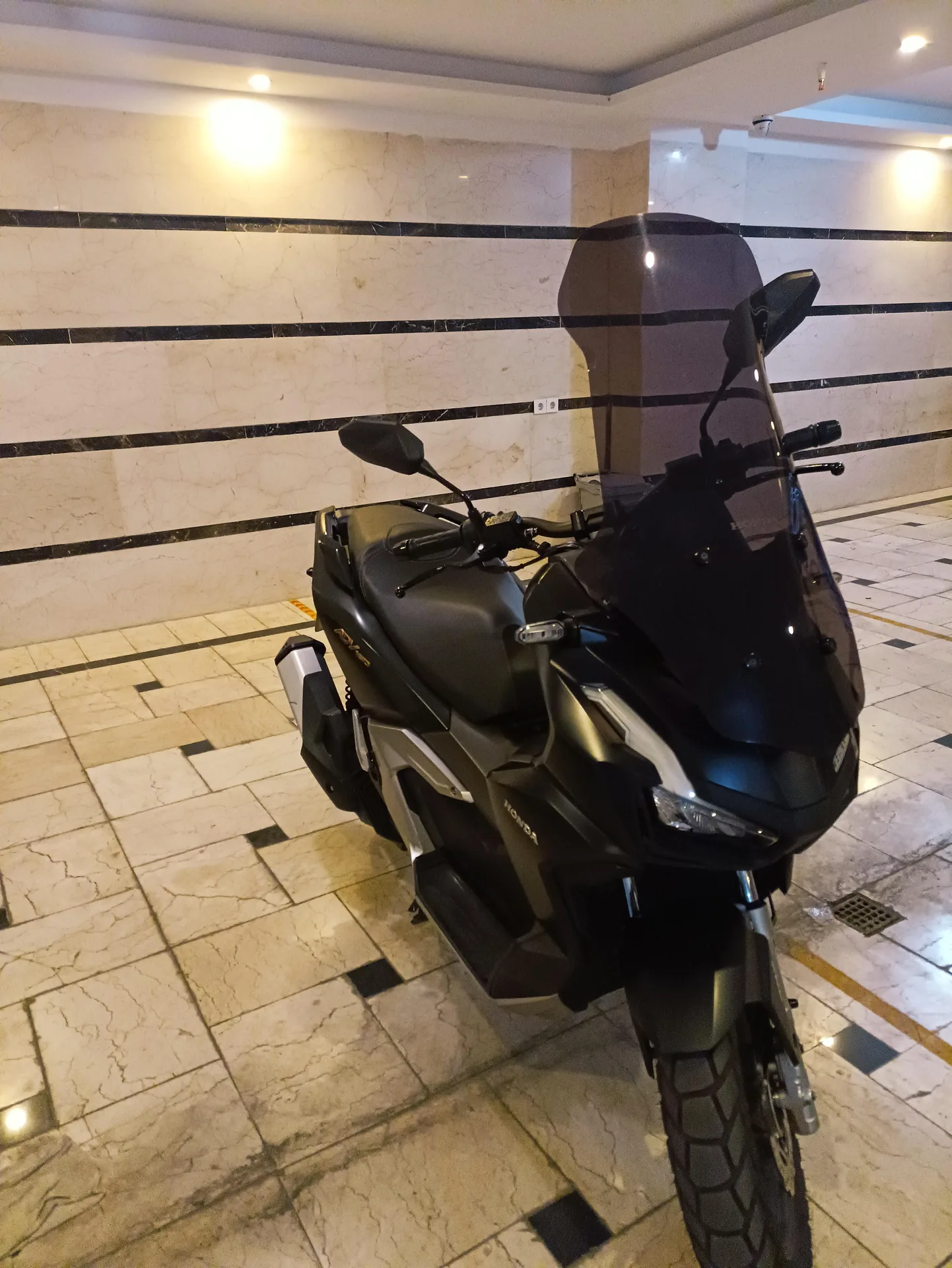 هوندا ADV 160