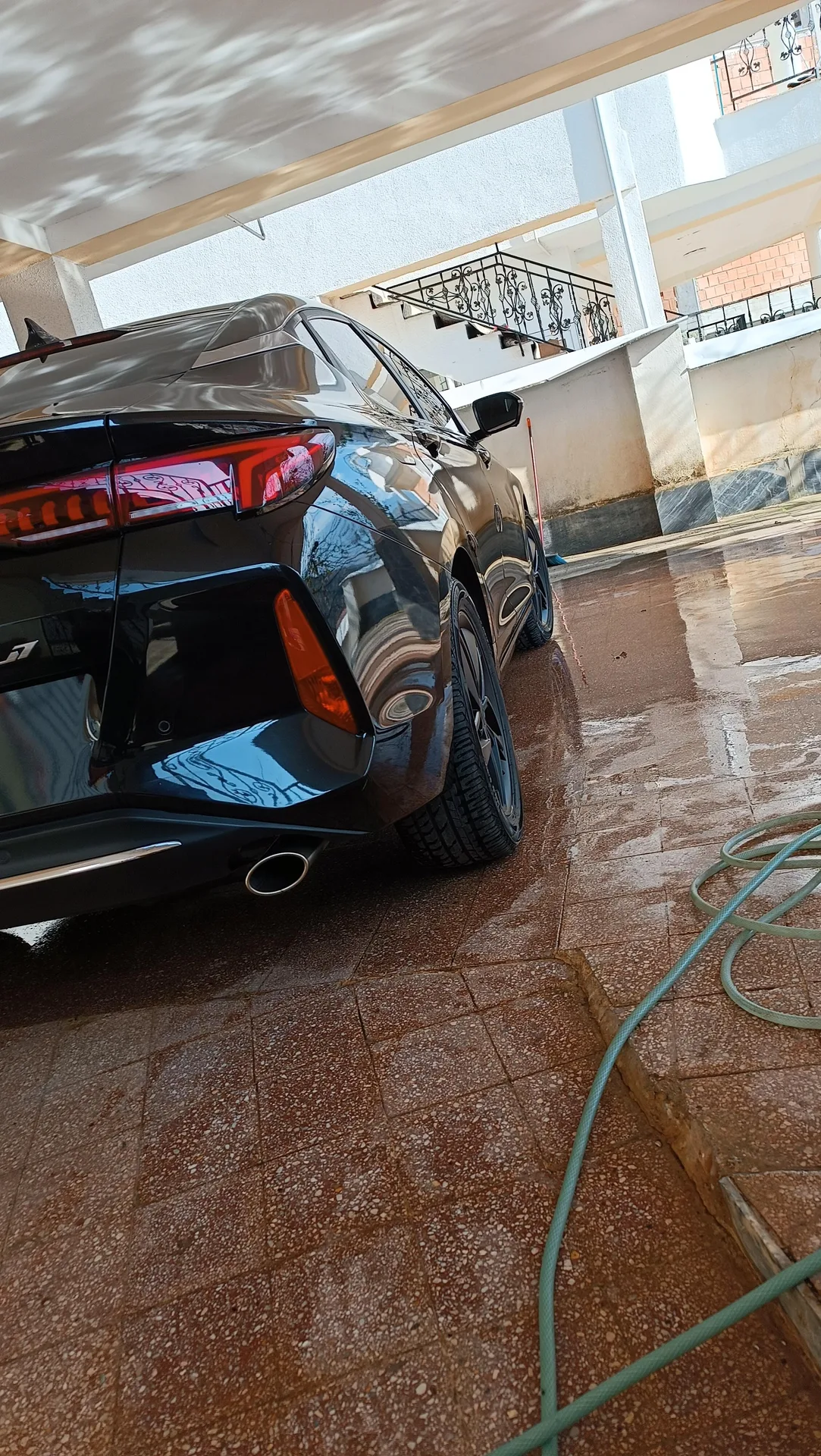 کی ام سی  J7 10