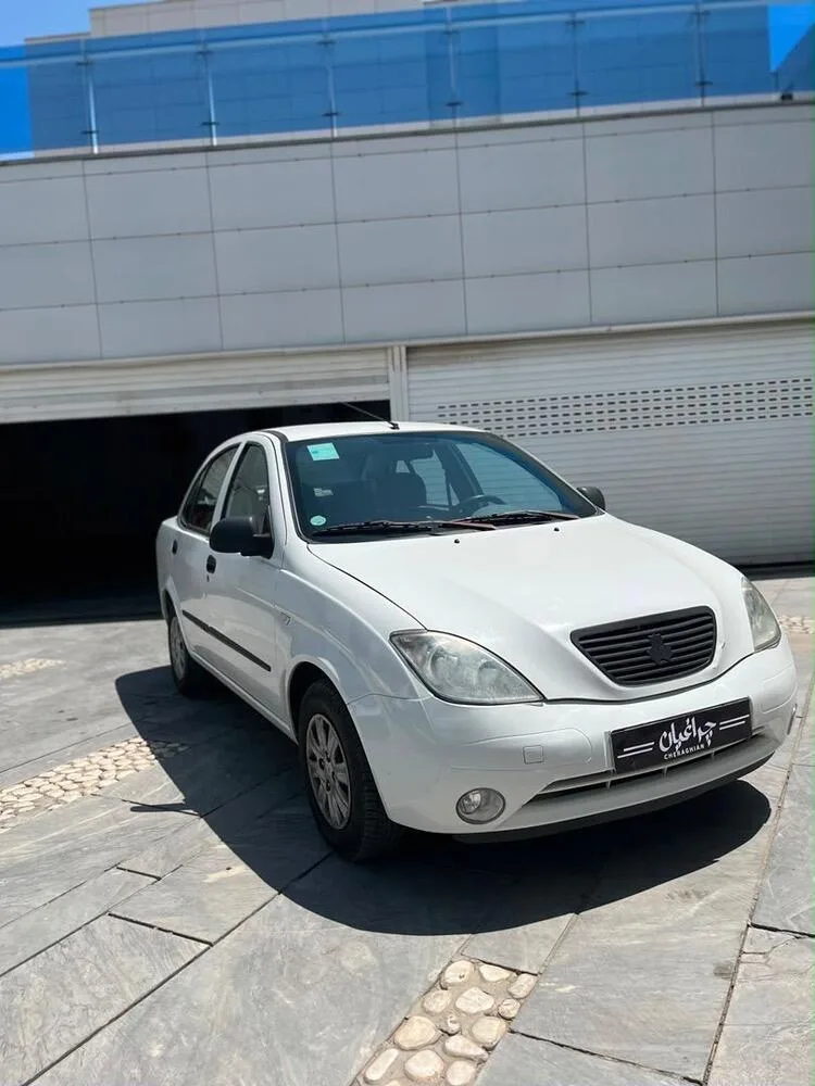 تیبا  صندوق دار 3