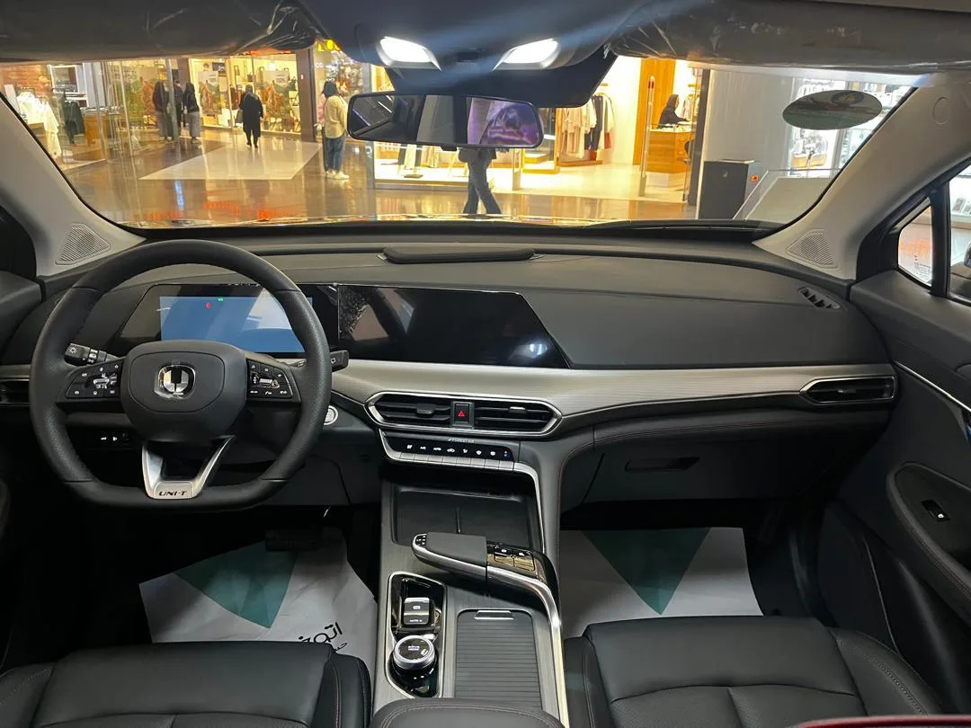 چانگان  UNI-T 6