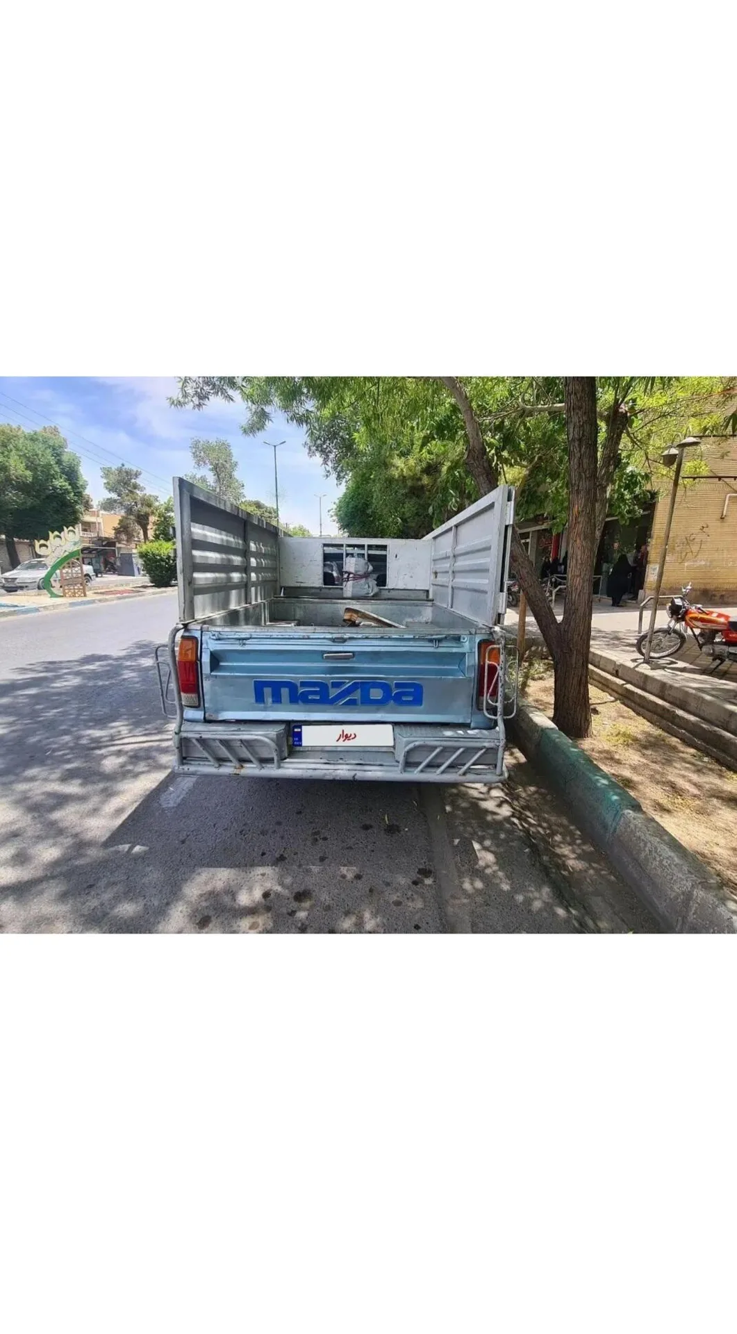 مزدا  وانت تک‌کابين 2