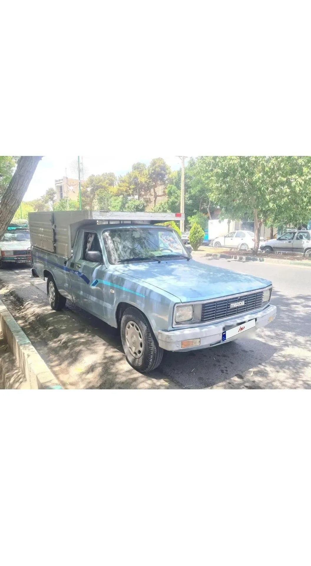 مزدا  وانت تک‌کابين 4