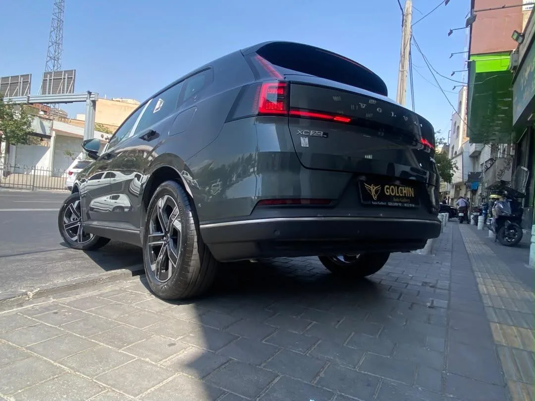 ولوو  XC70 22