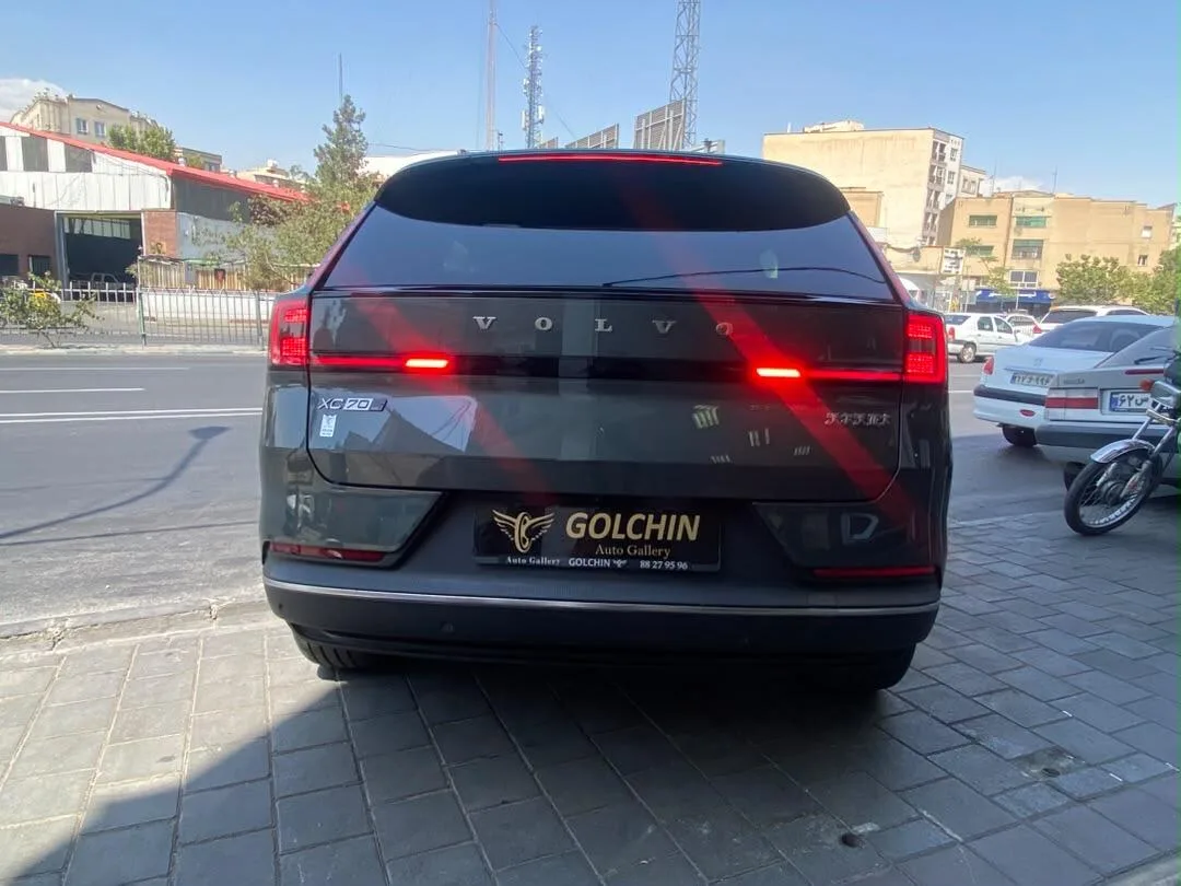 ولوو  XC70 25