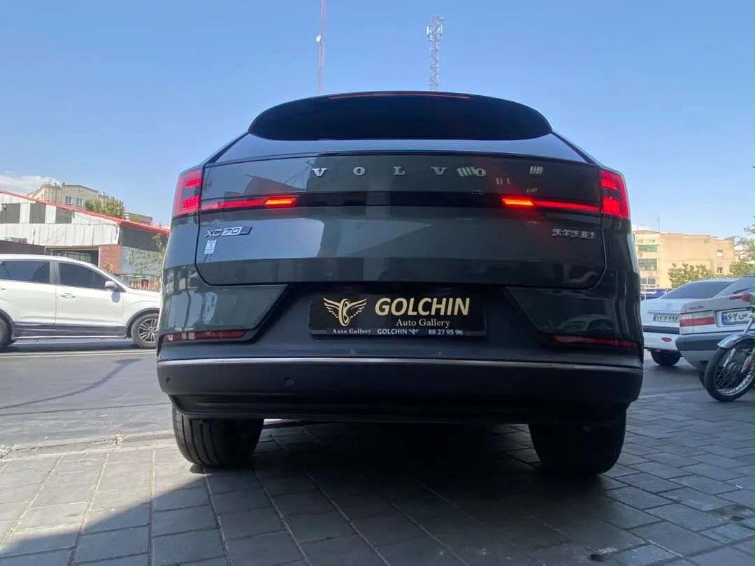 ولوو  XC70 27