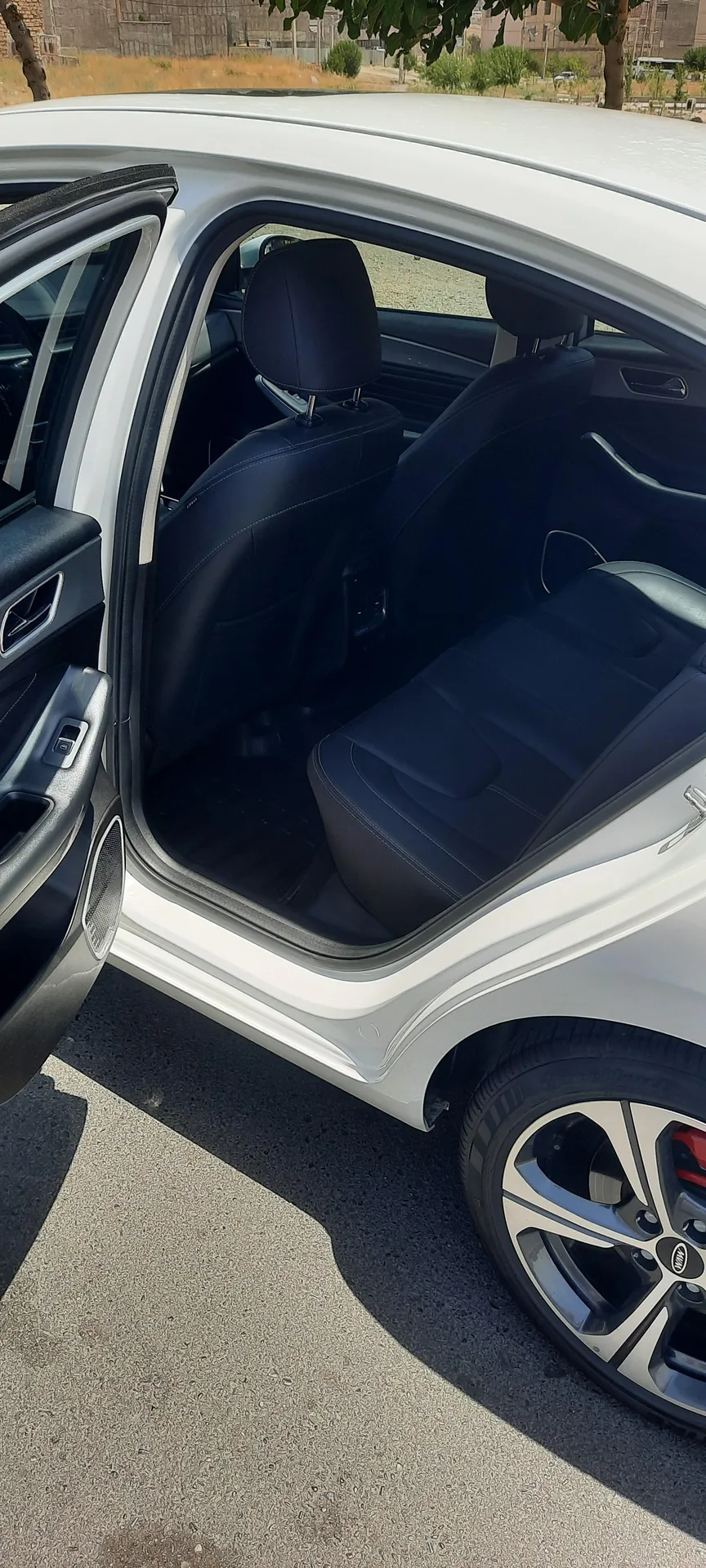 ام وی ام  آریزو 5ev 8