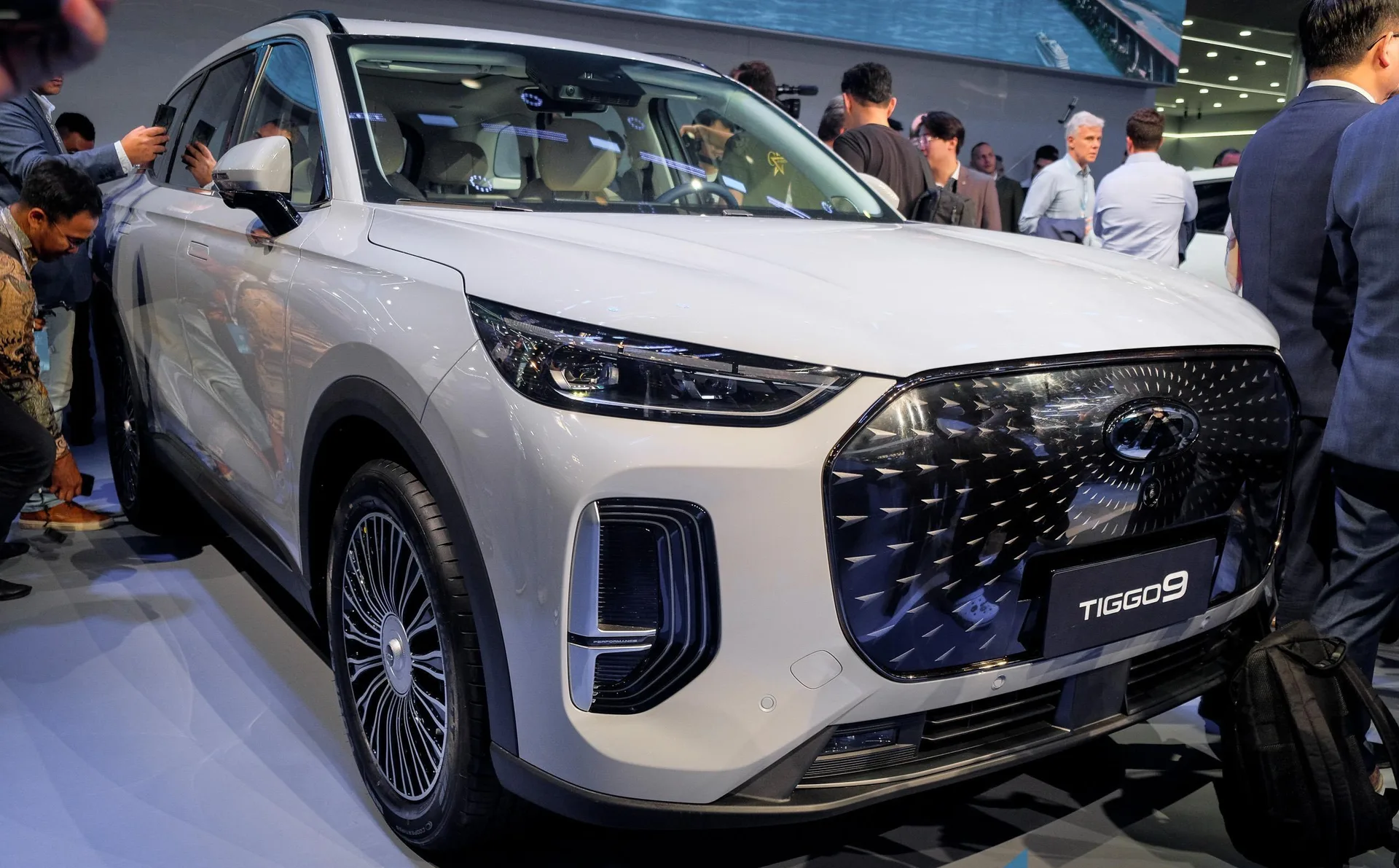 فونیکس  F9 7