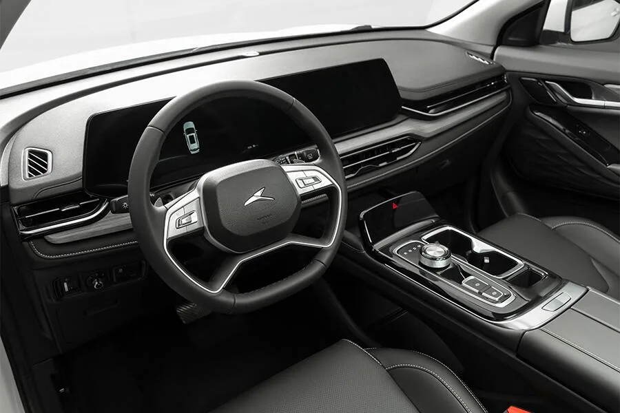 پیش فروش کی ام سی  SR6 6