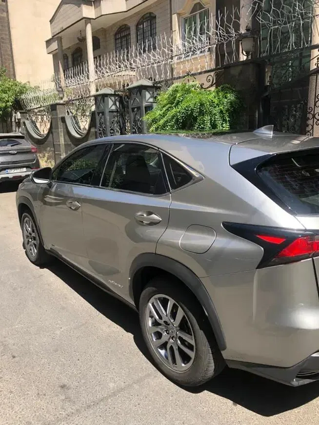 لکسوس  NX هیبرید 7