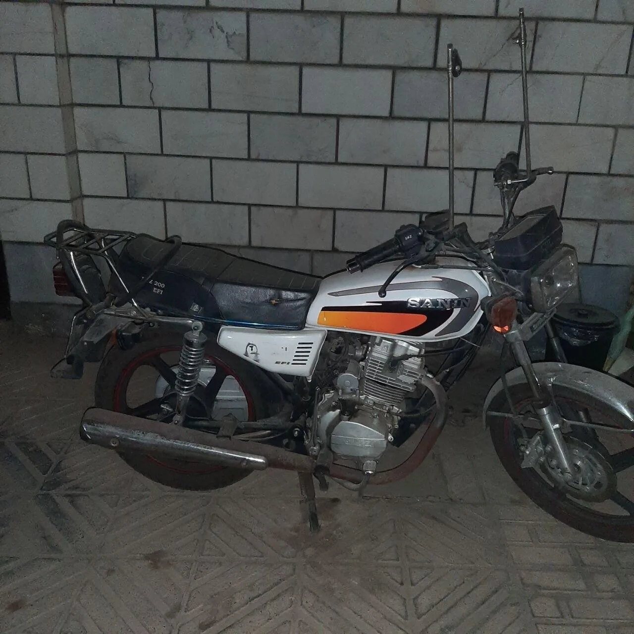 سپهر خودرو سنین 200 EFI
