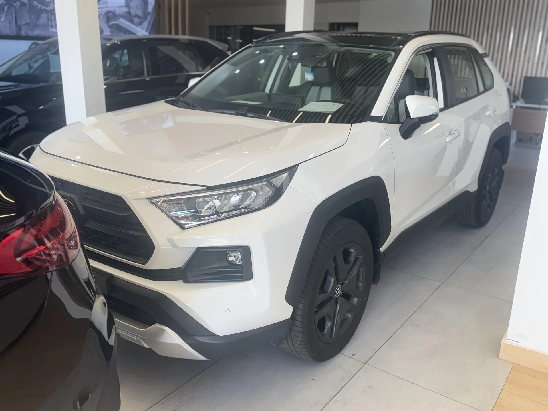 تویوتا راوفور