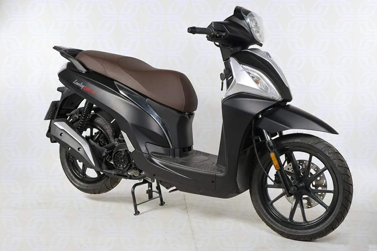 اس وای ام لاکی 200