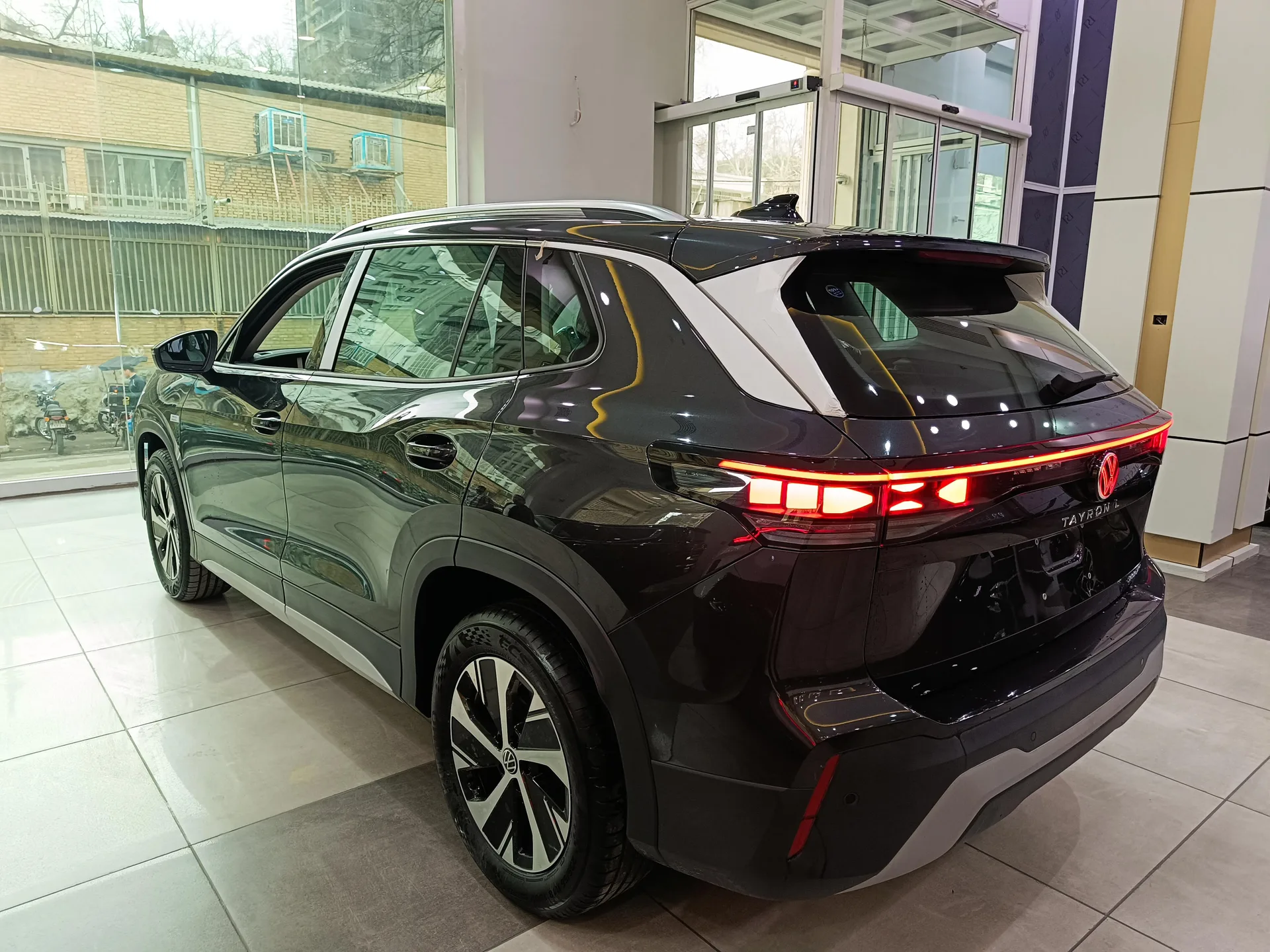 فولکس  تایرون L 3