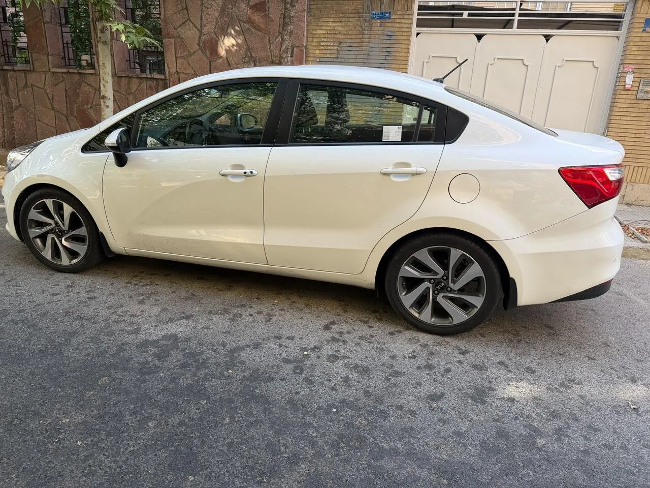 کیا  ریو سدان 3