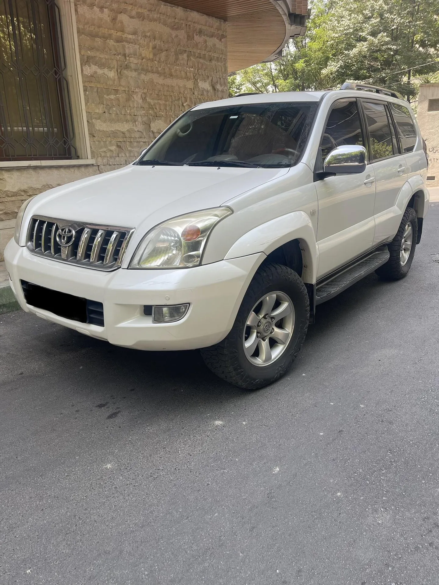 تویوتا  پرادو  چهار در 2